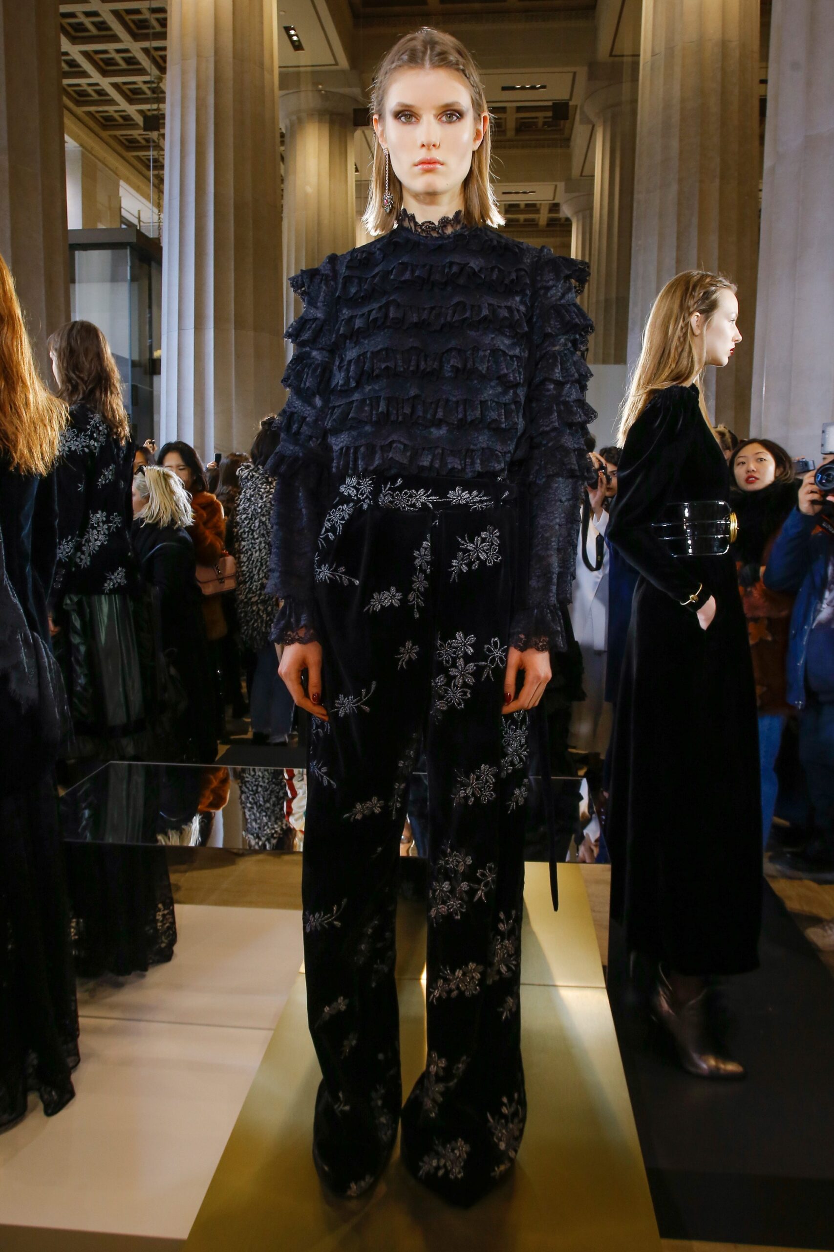 Jill Stuart F/W 17 Look 4