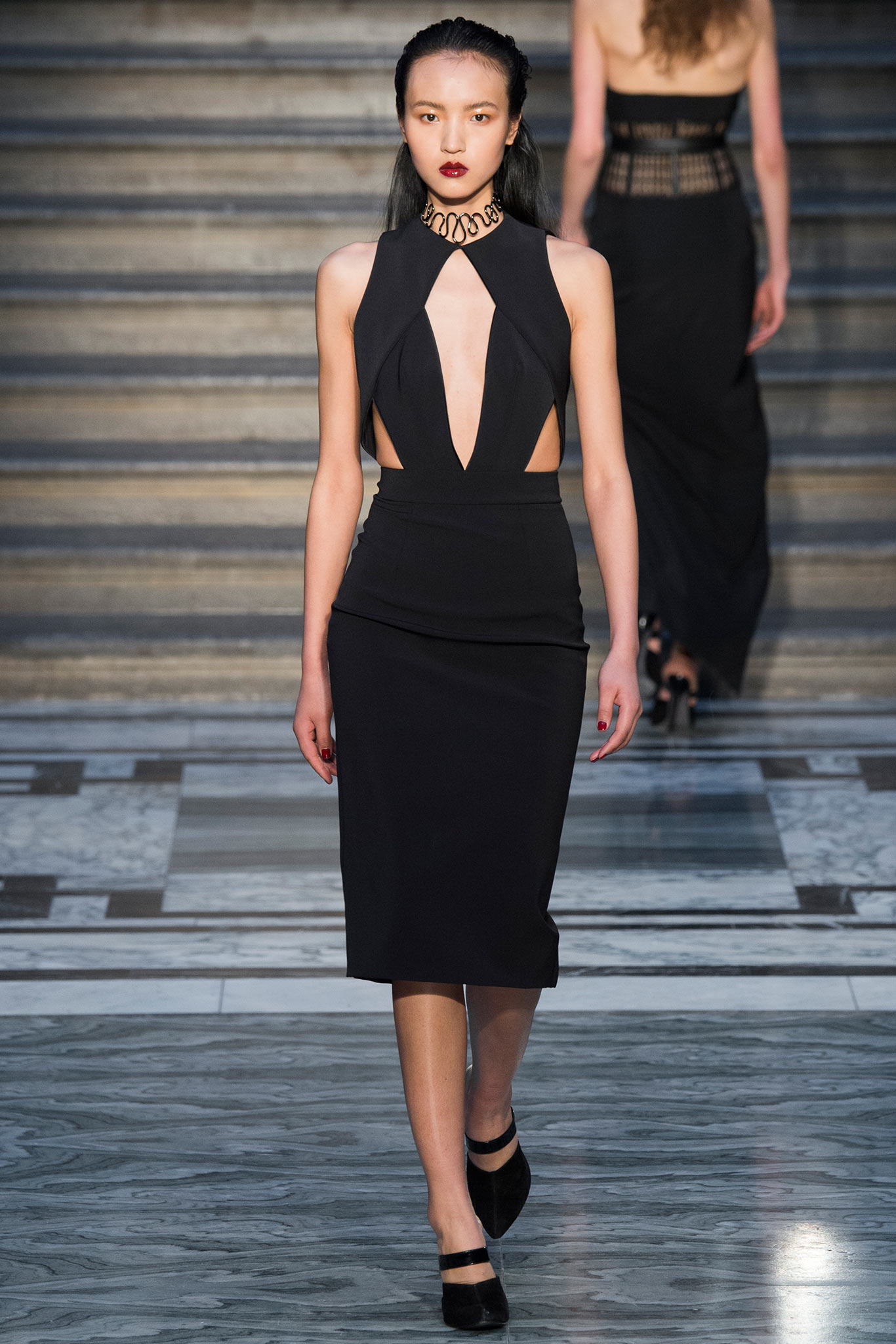 Julien Macdonald F/W 15 Look 6