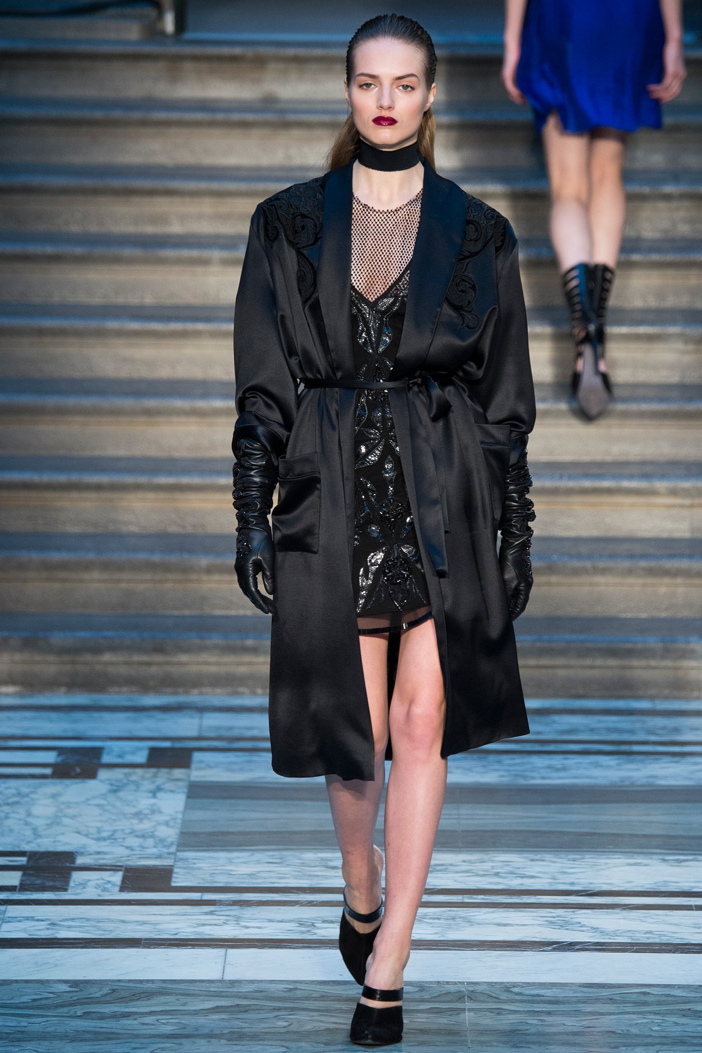 Julien Macdonald F/W 15 Look 28