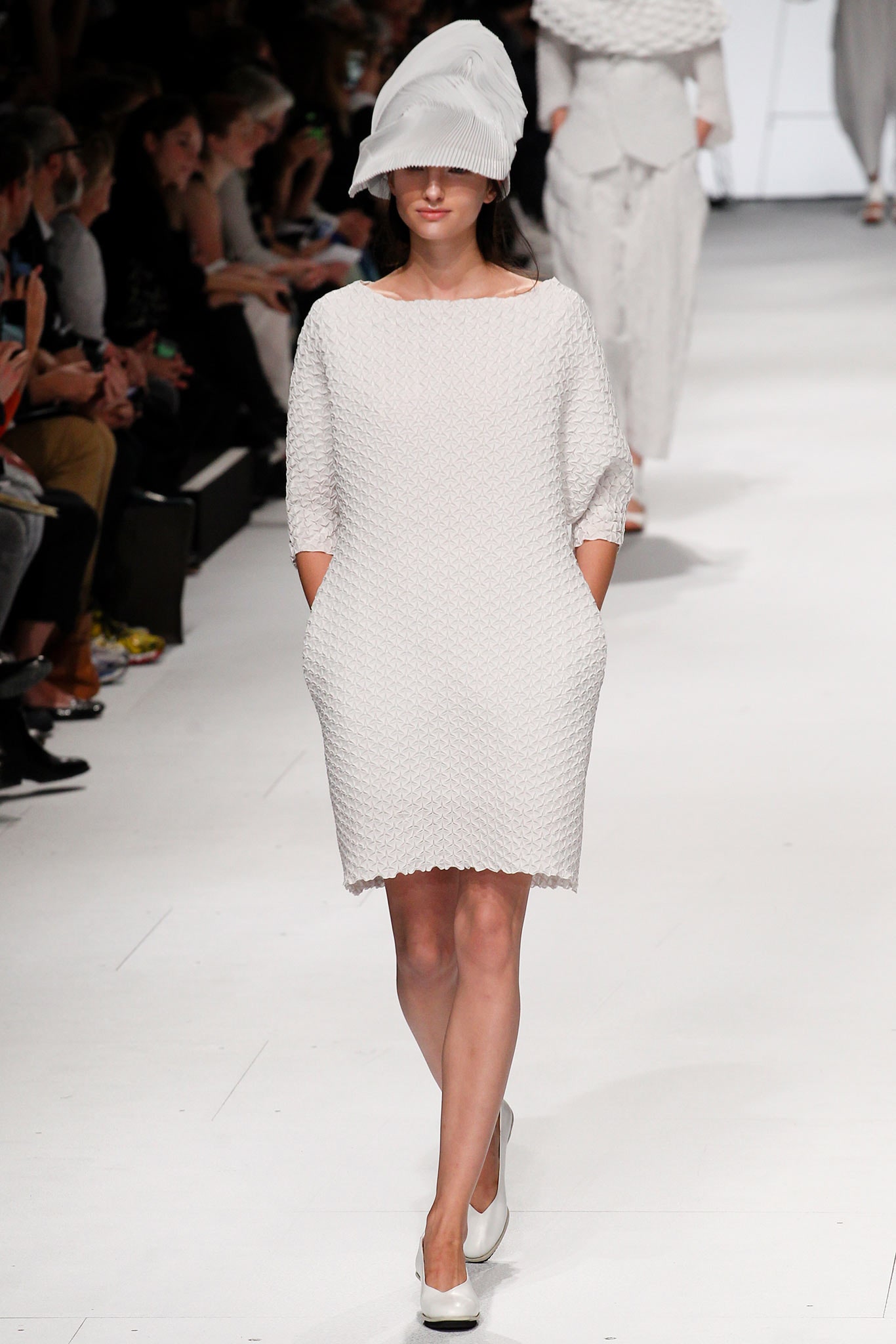 Issey Miyake S/S 15 Look 1
