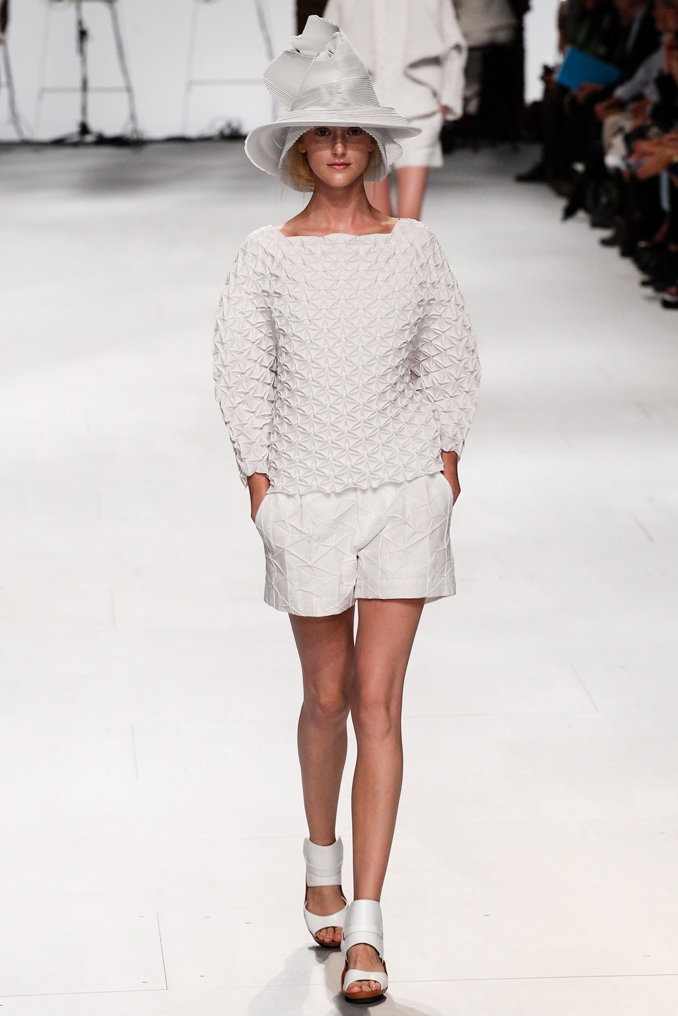 Issey Miyake S/S 15 Look 2