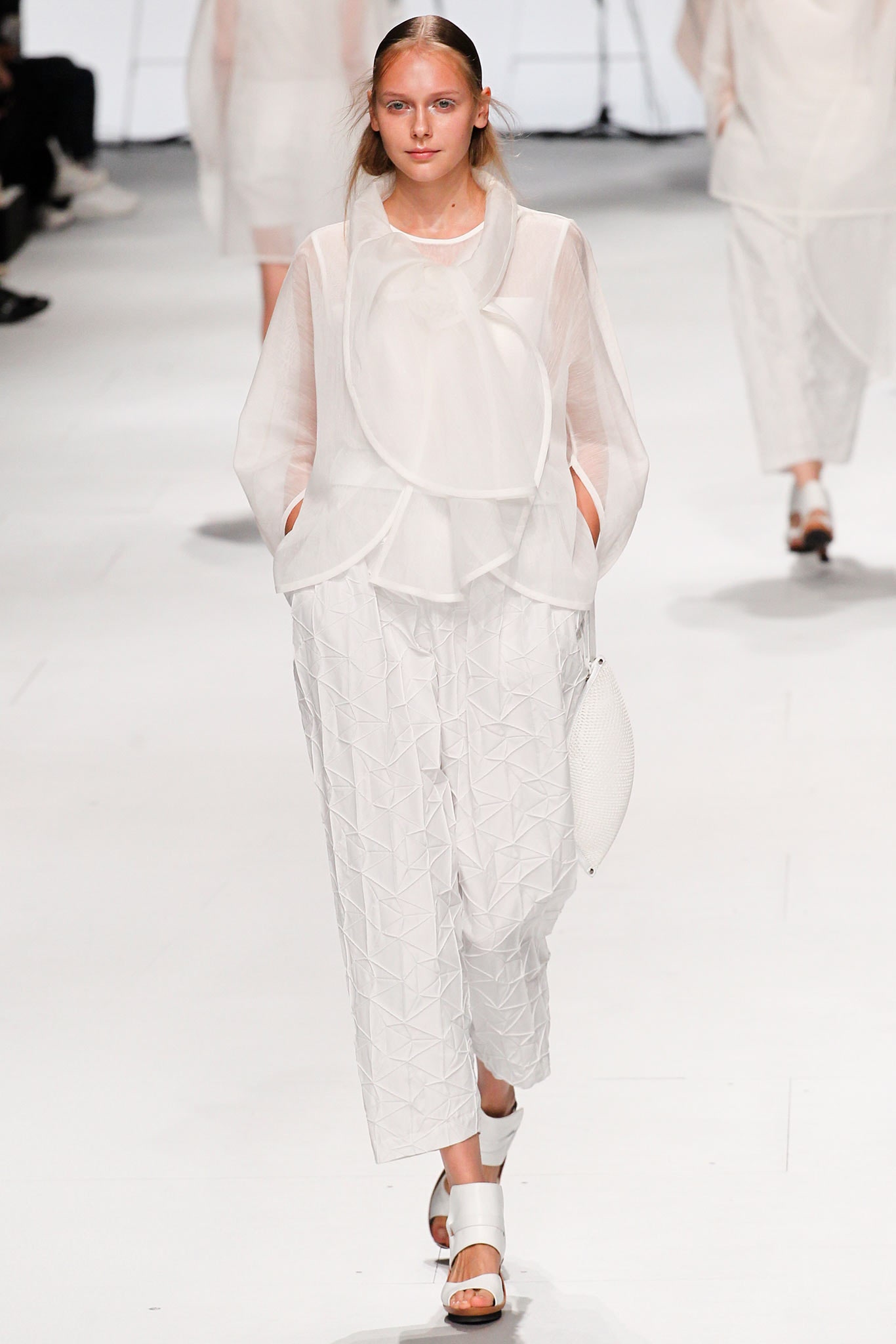 Issey Miyake S/S 15 Look 8
