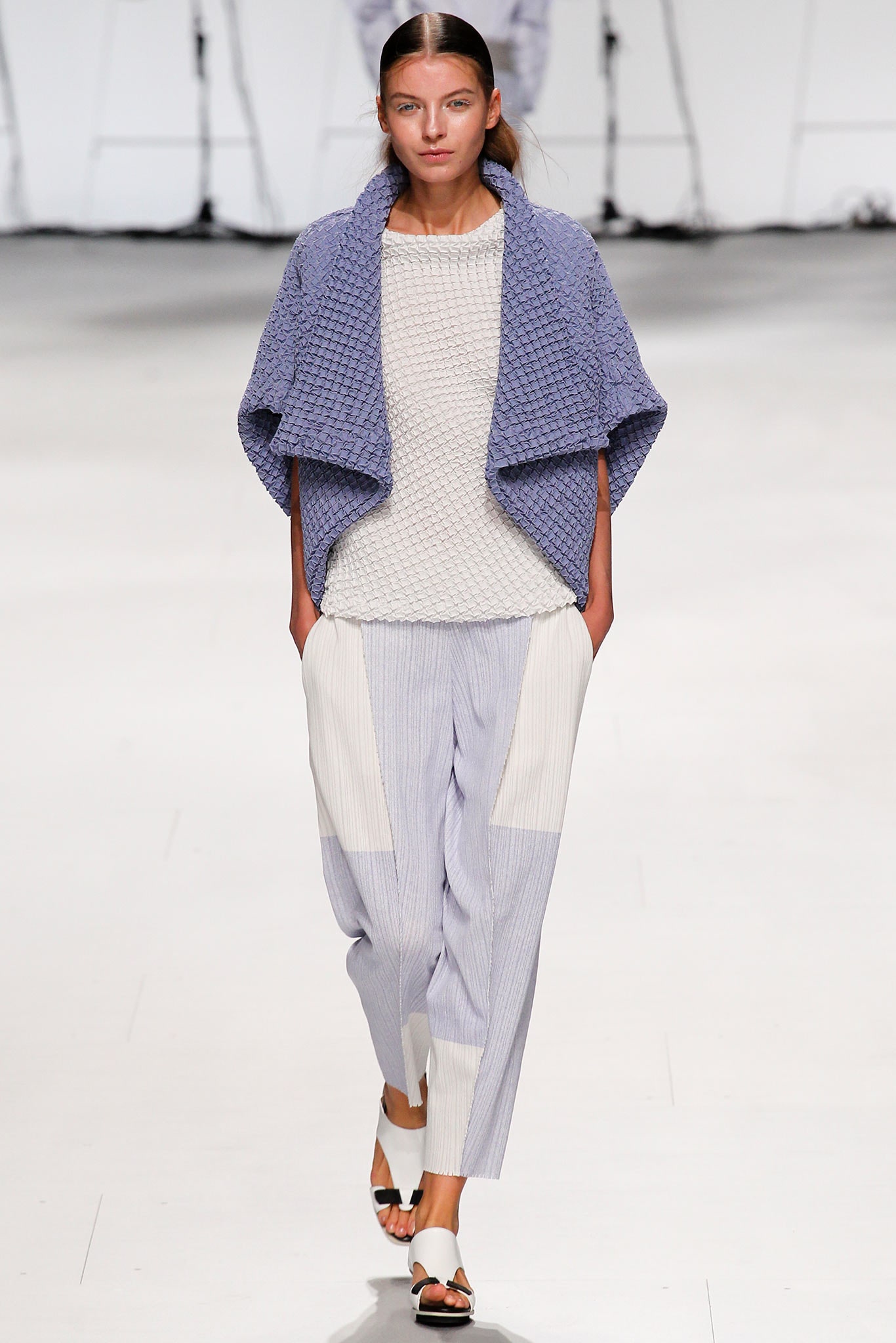 Issey Miyake S/S 15 Look 15