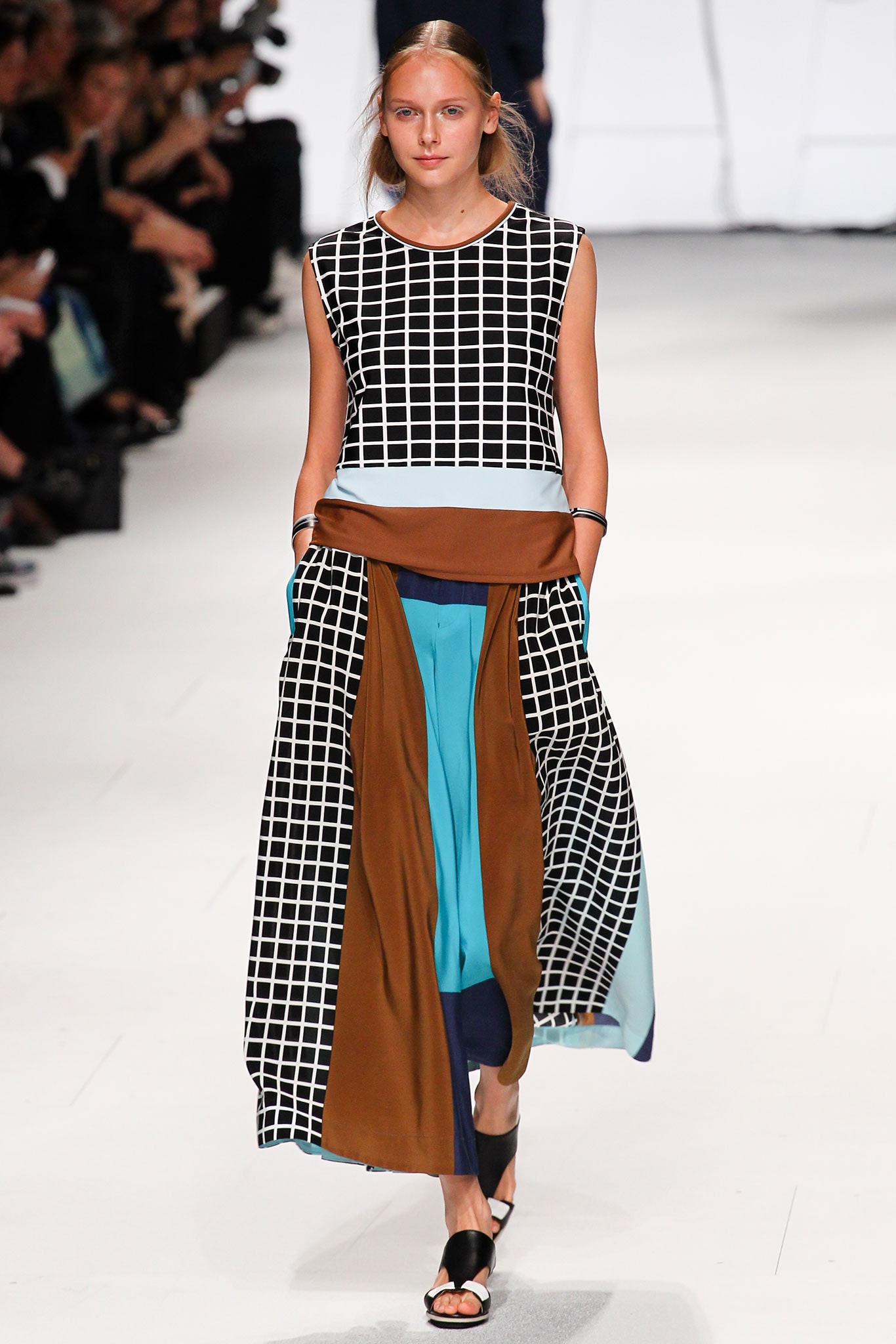Issey Miyake S/S 15 Look 27