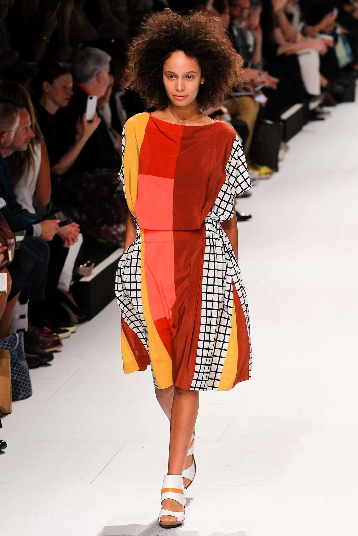 Issey Miyake S/S 15 Look 30