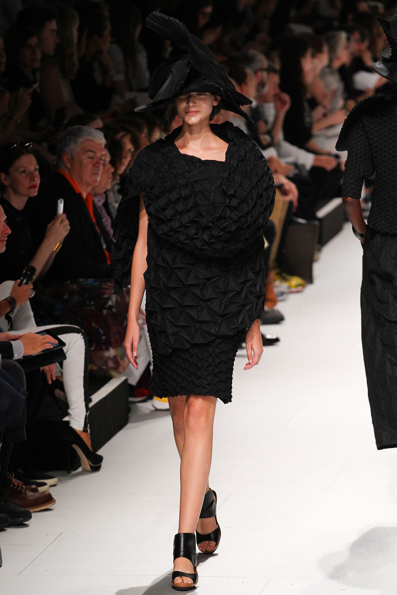 Issey Miyake S/S 15 Look 38