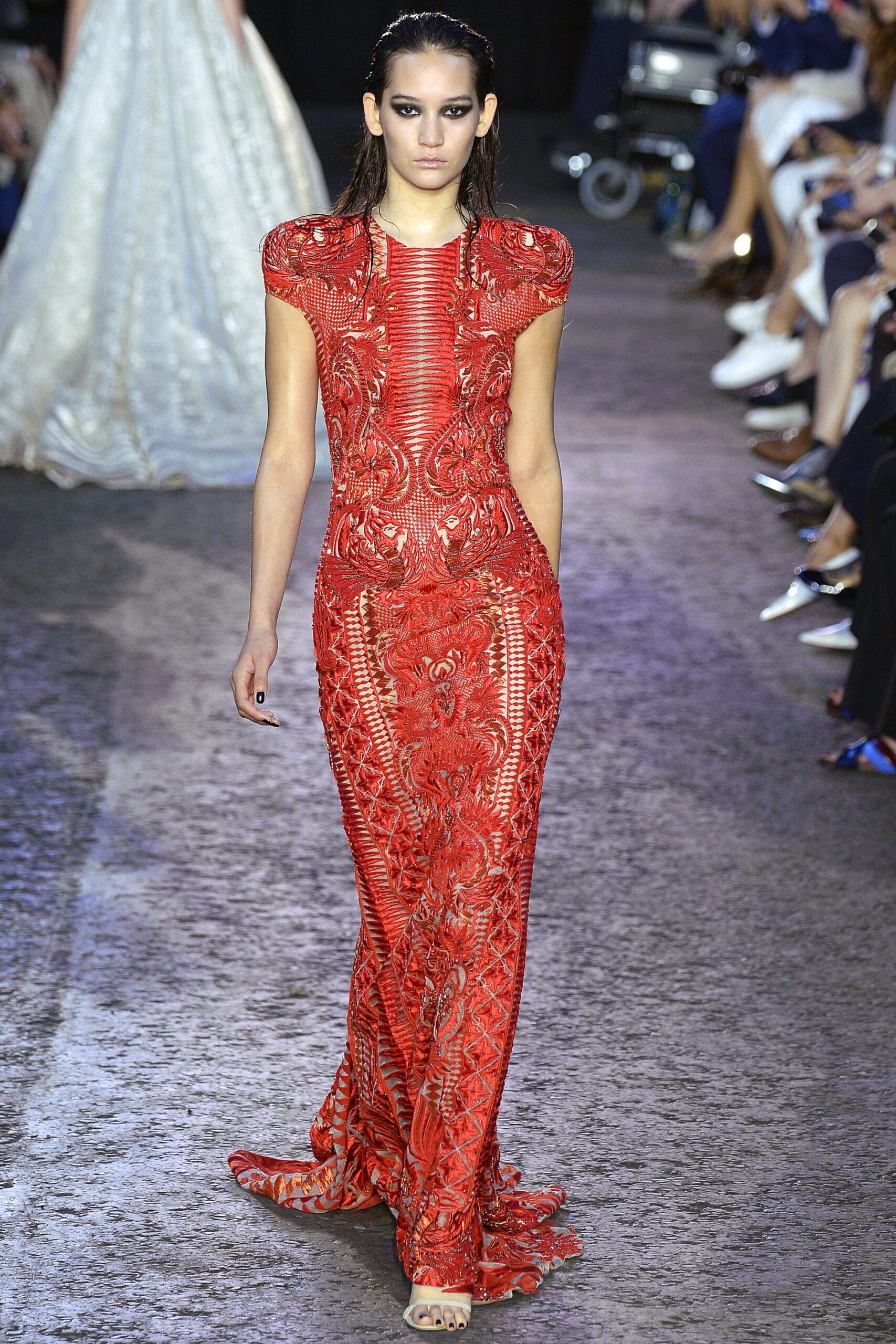 Julien Macdonald S/S 16 Look 51
