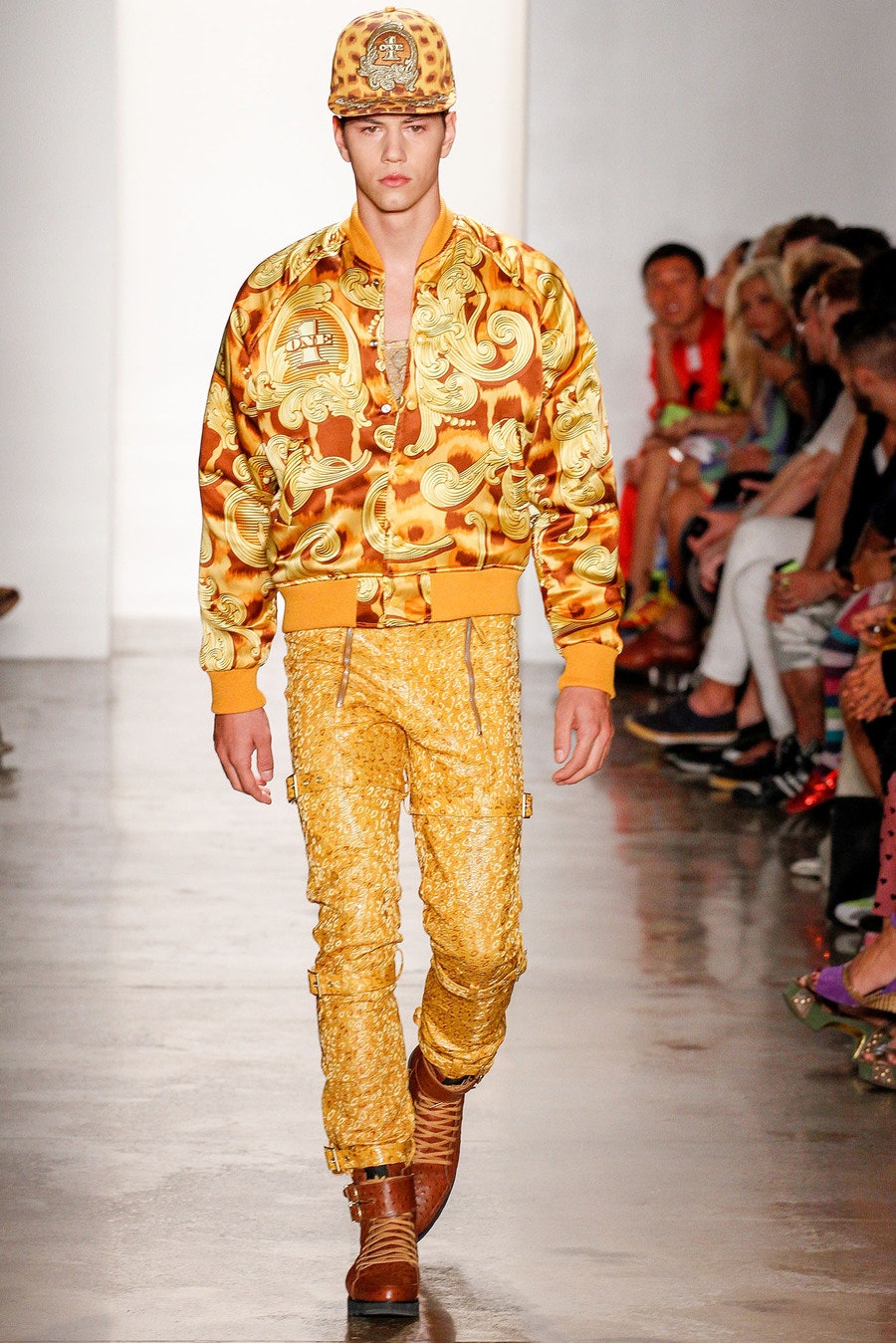 Jeremy Scott S/S 13 Look 33