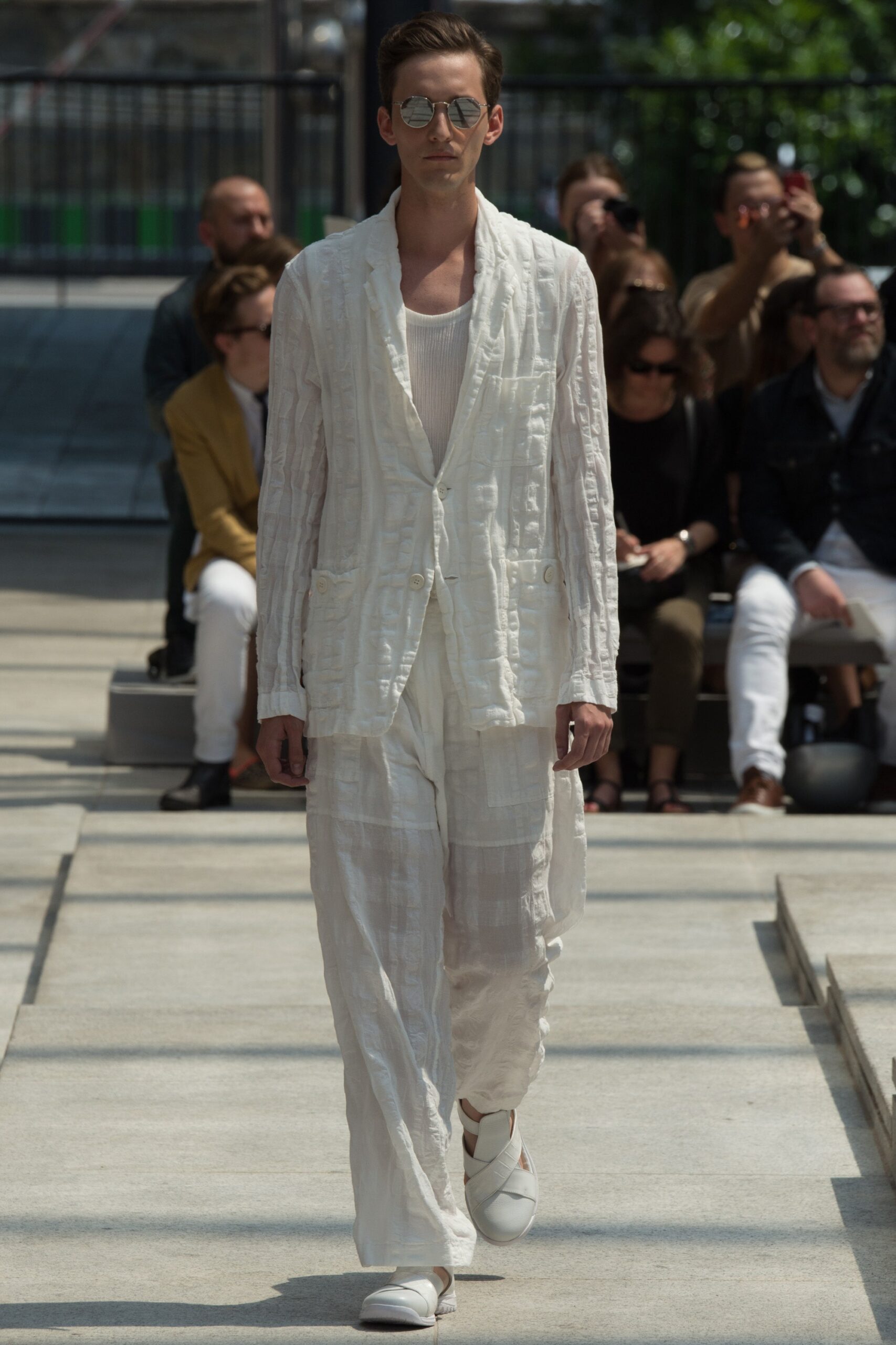Issey Miyake Spring 2017 Menswear