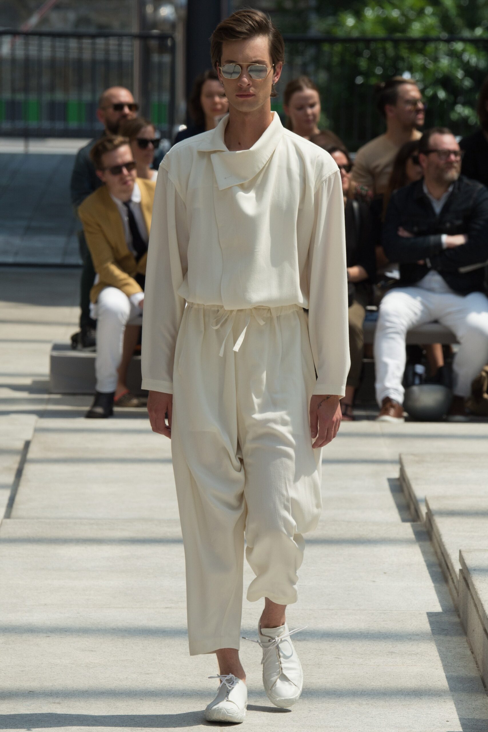 Issey Miyake S/S 17 Menswear Look 8