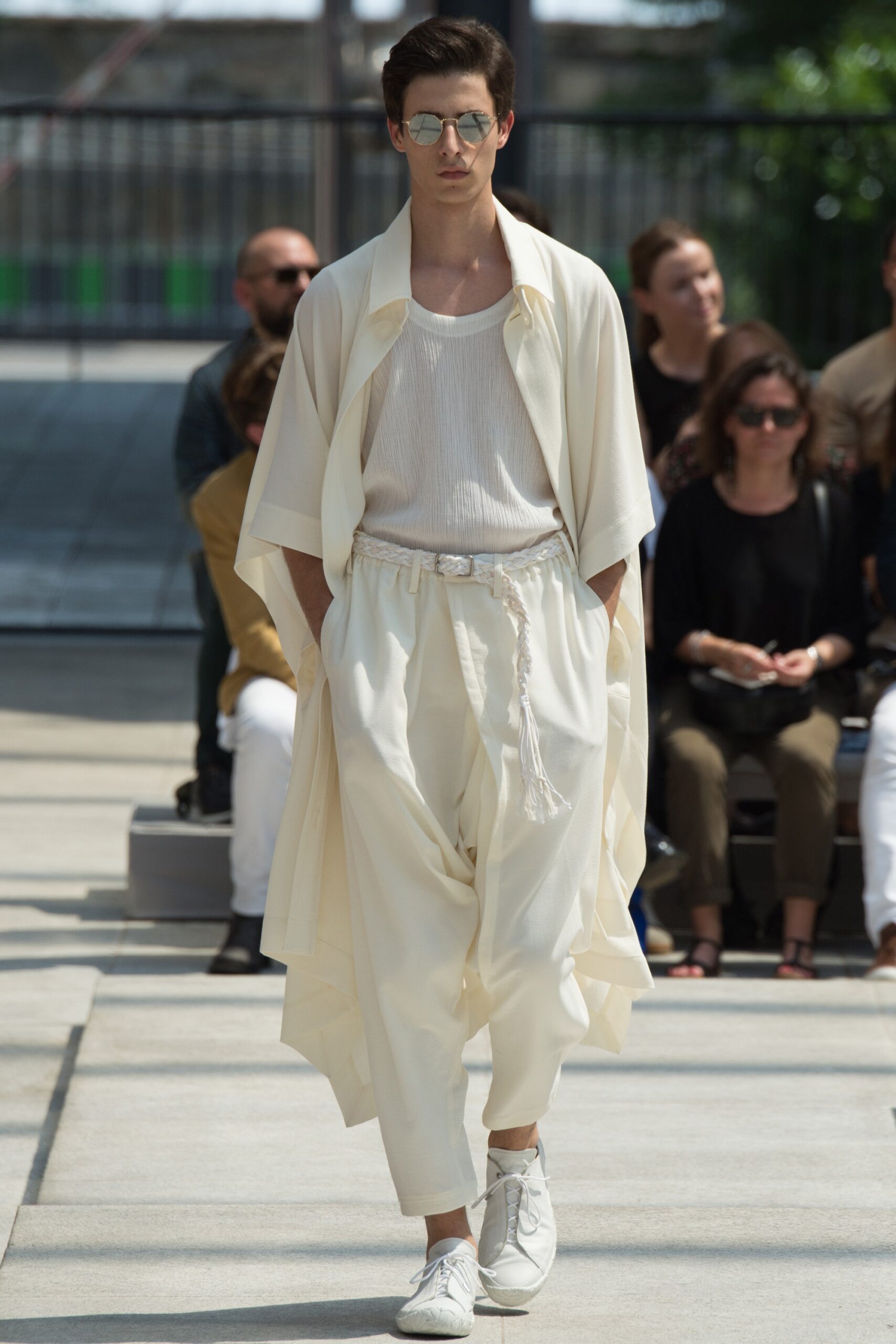 Issey Miyake S/S 17 Menswear Look 9