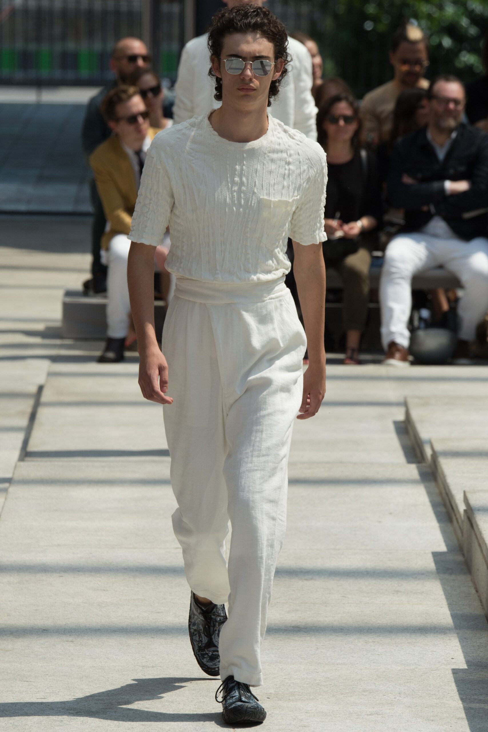 Issey Miyake S/S 17 Menswear Look 10