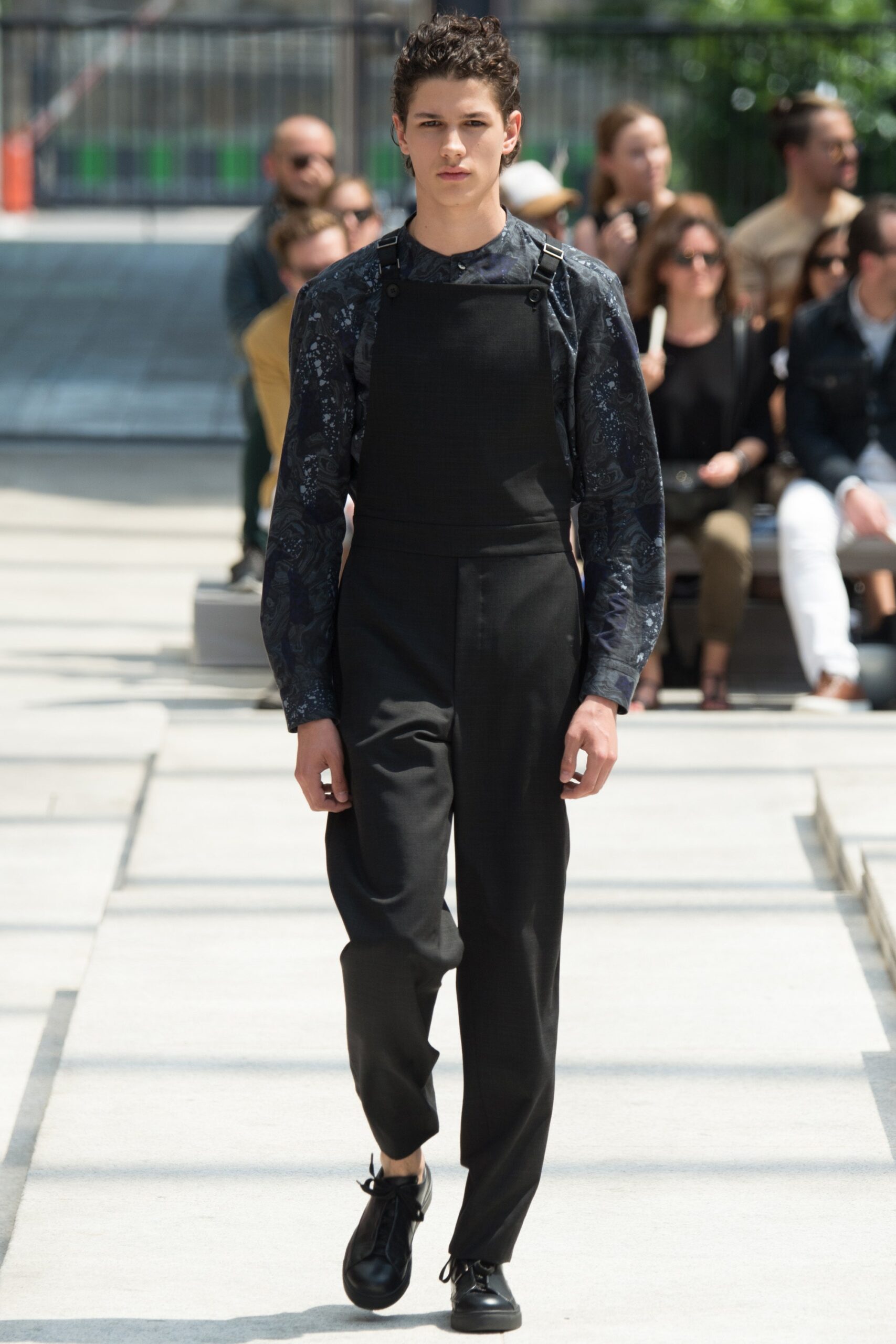 Issey Miyake S/S 17 Menswear Look 33