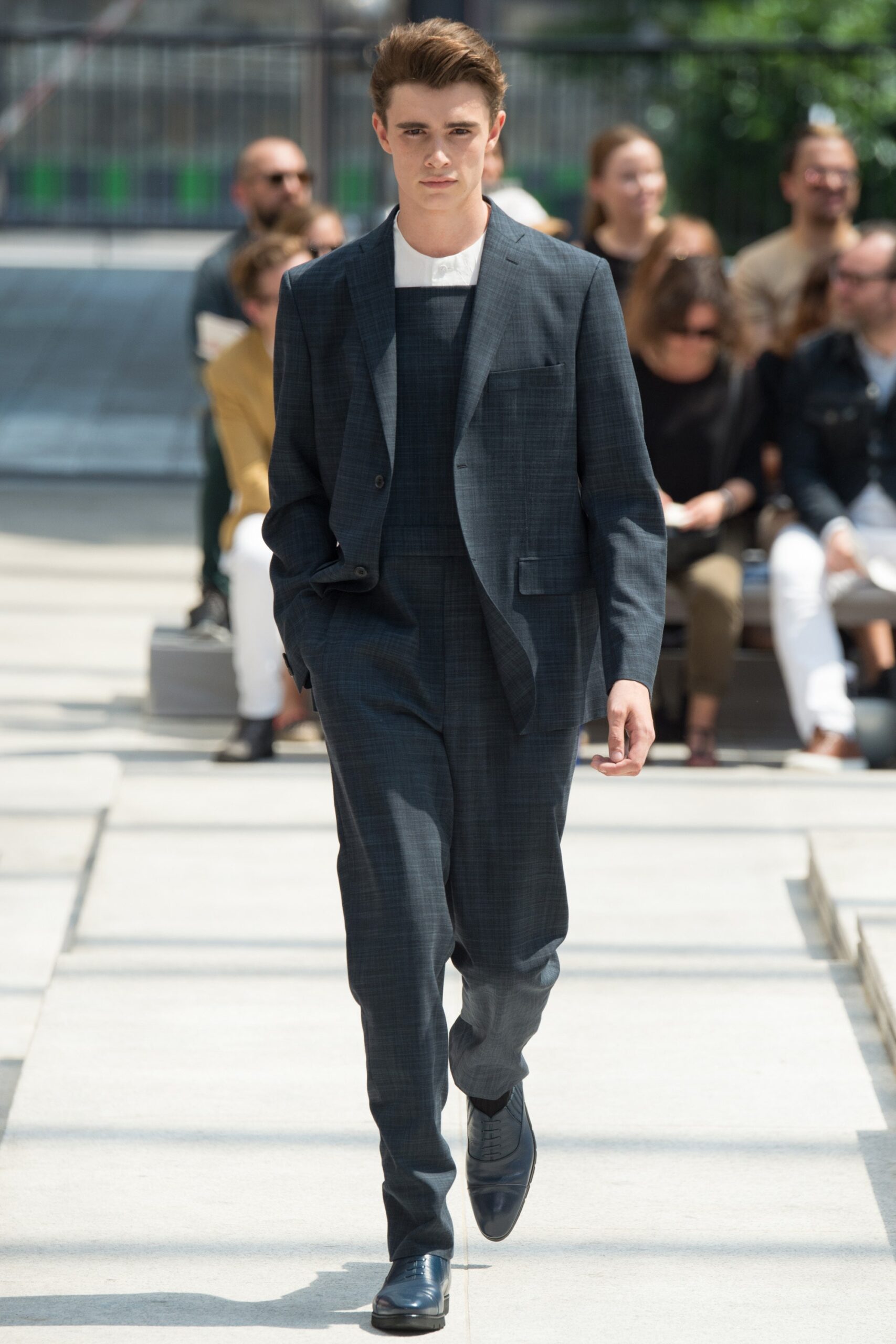 Issey Miyake S/S 17 Menswear Look 36