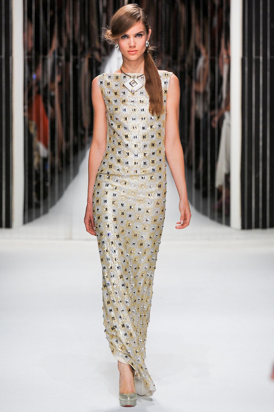 Jenny Packham S/S 13 Look 40