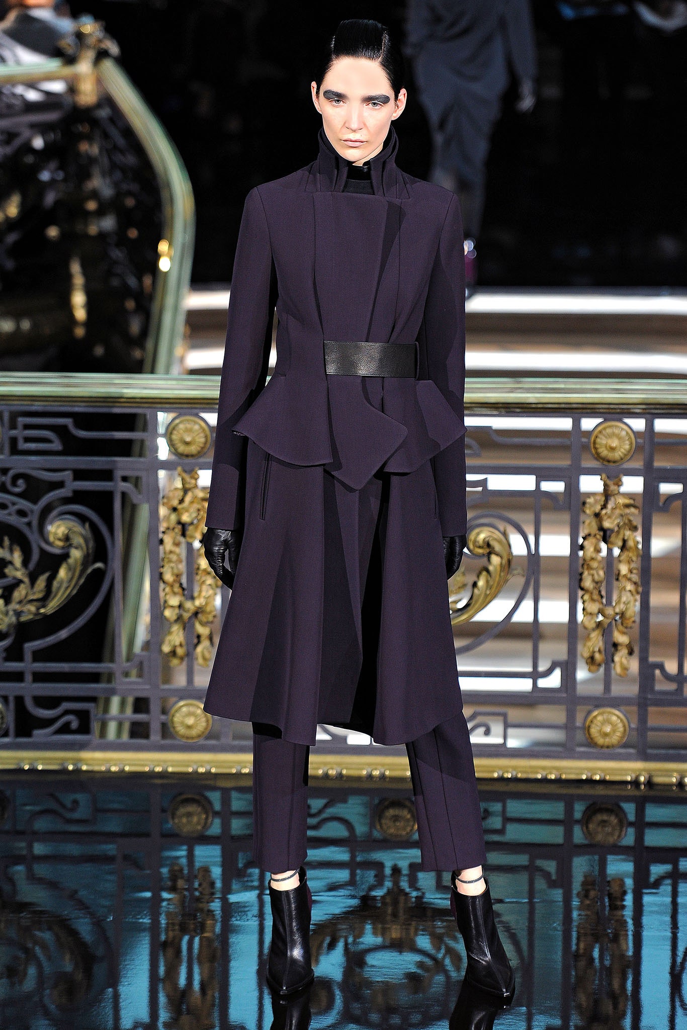 John Galliano Fall 2013 Ready-to-Wear