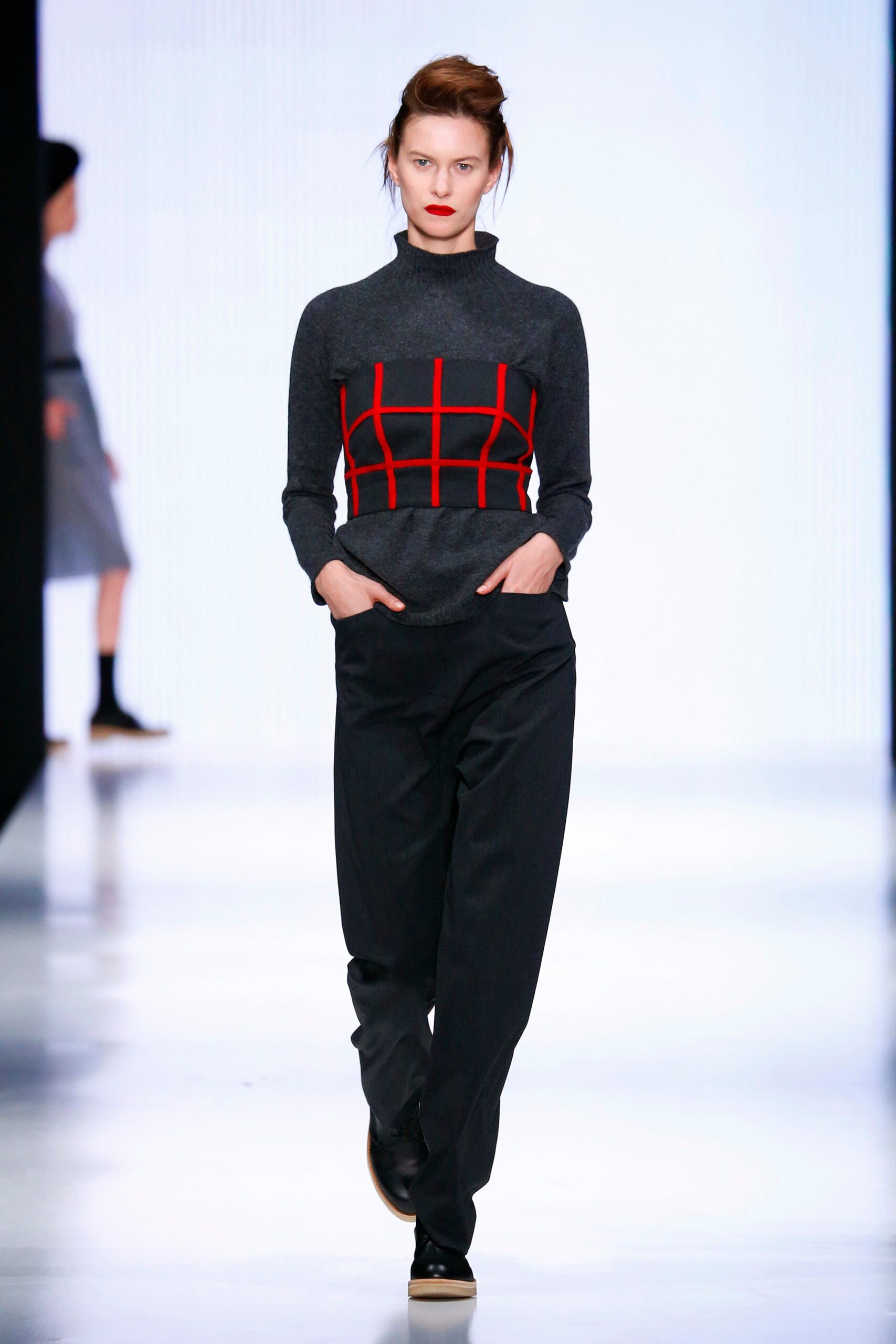 Julia Nikolaeva Russia F/W 16 Look 7