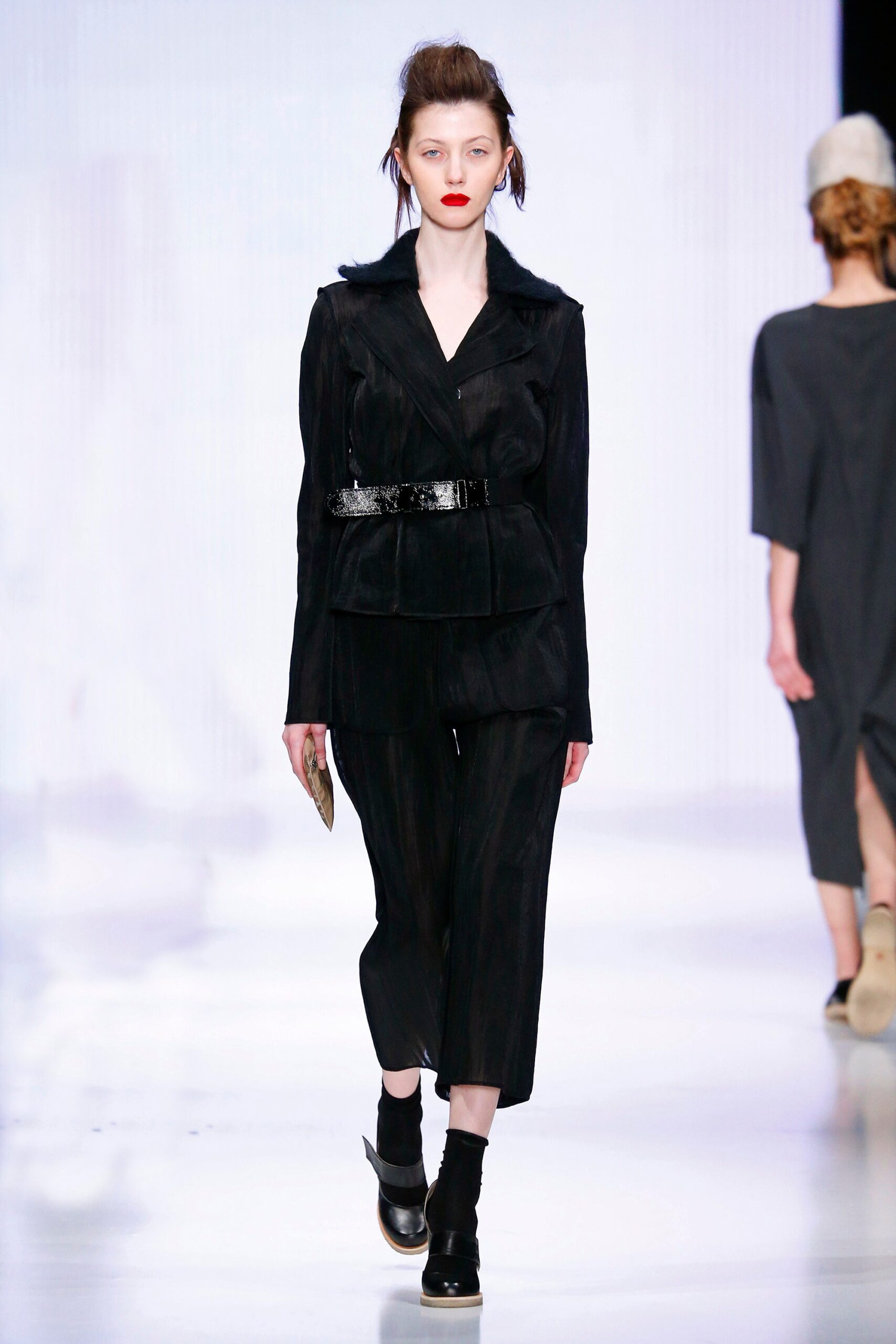 Julia Nikolaeva Russia F/W 16 Look 10