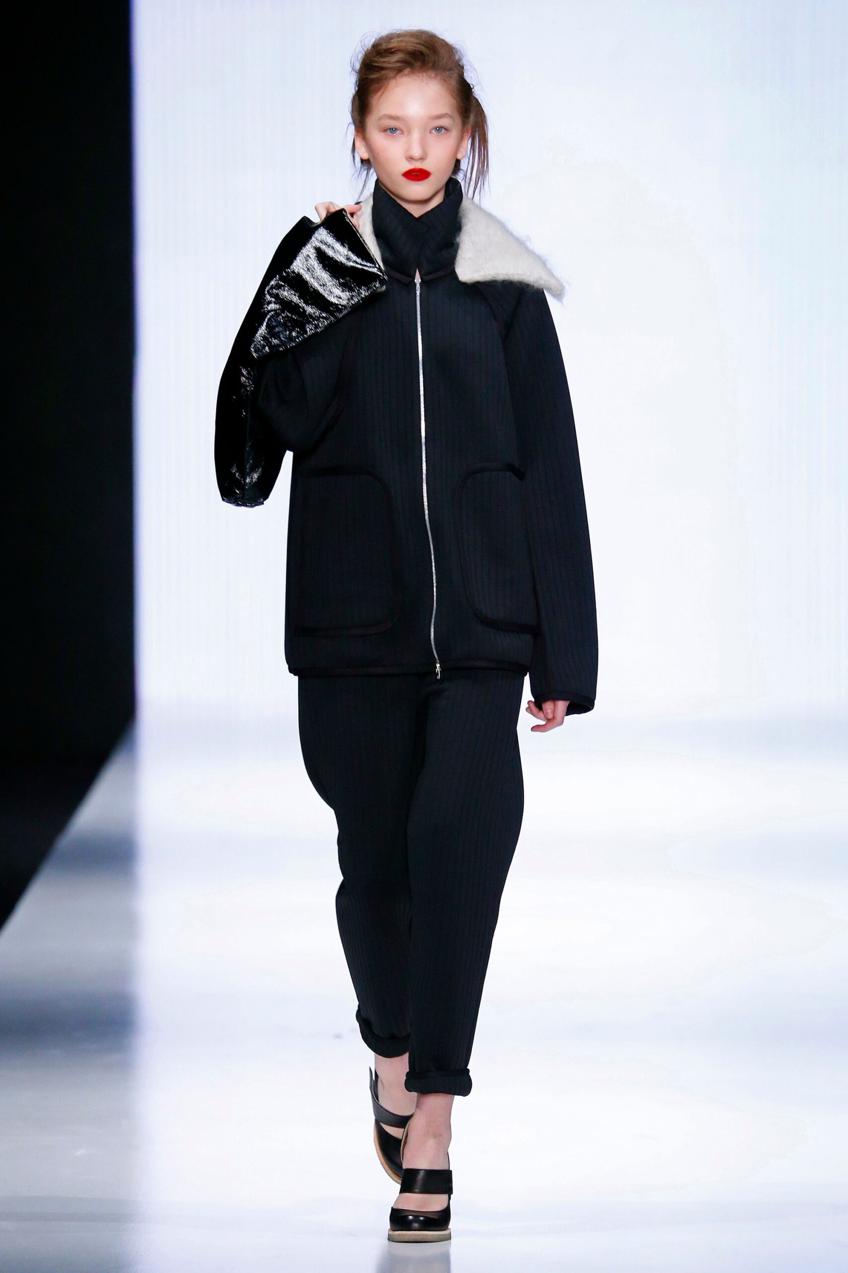 Julia Nikolaeva Russia F/W 16 Look 13
