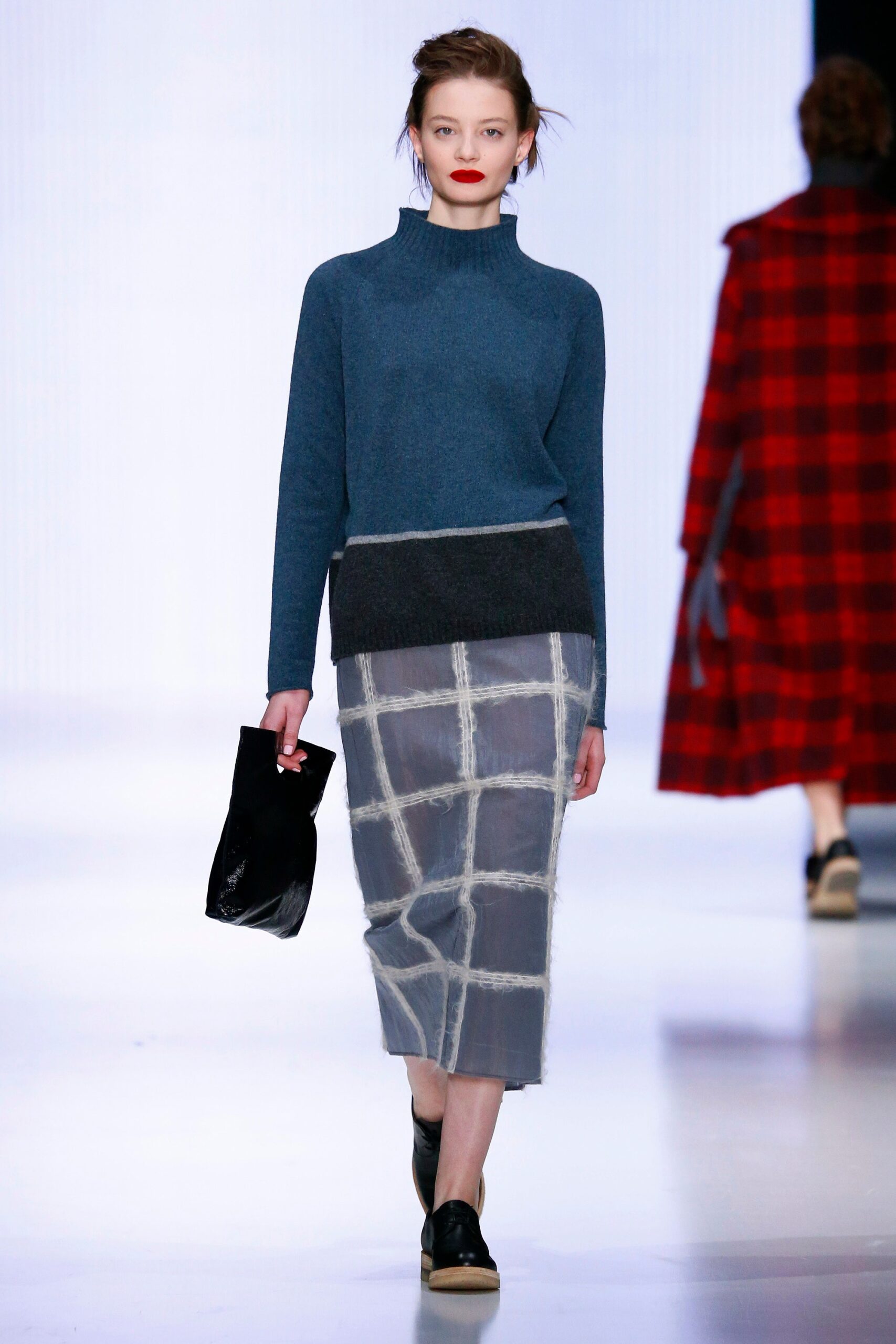 Julia Nikolaeva Russia F/W 16 Look 15