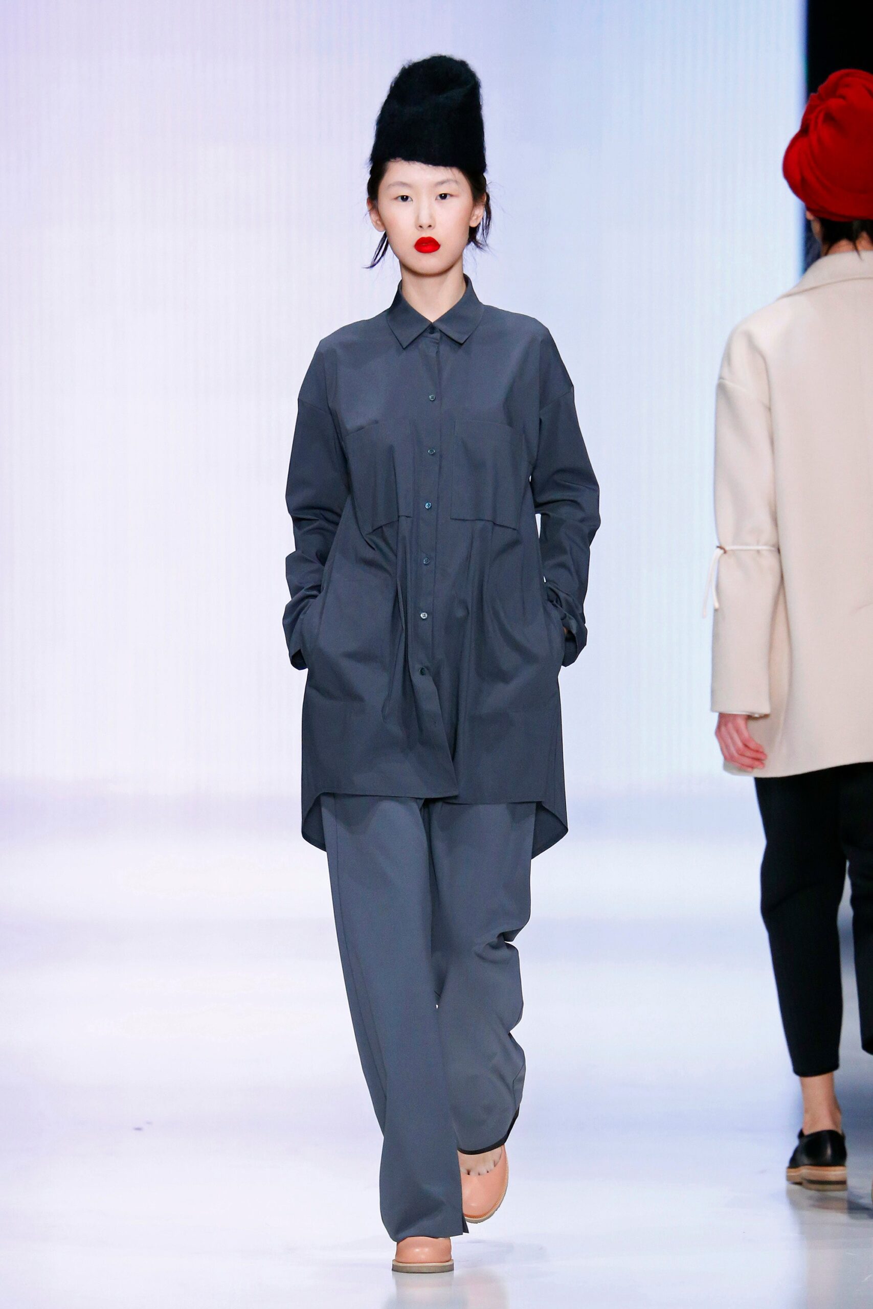 Julia Nikolaeva Russia F/W 16 Look 19