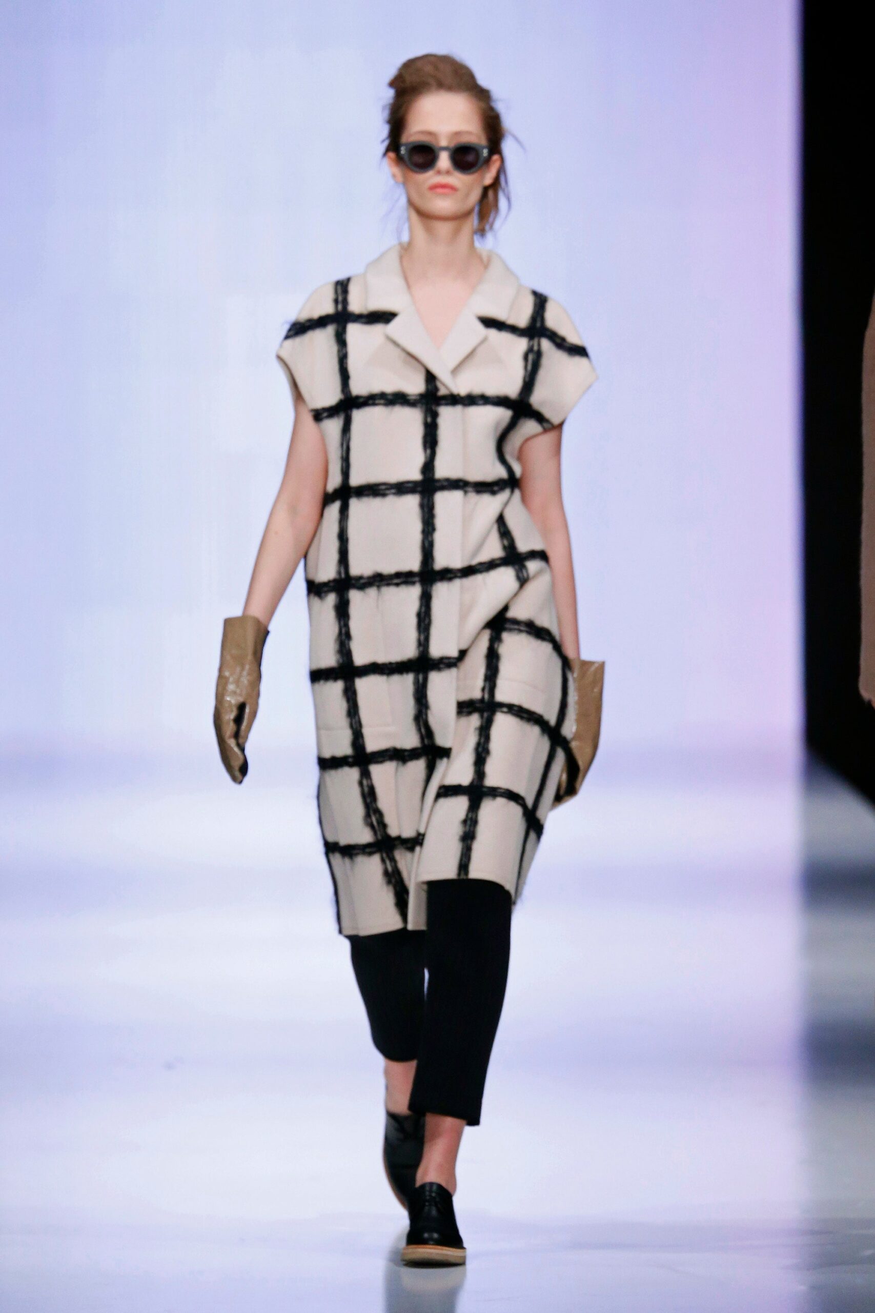 Julia Nikolaeva Russia F/W 16 Look 22