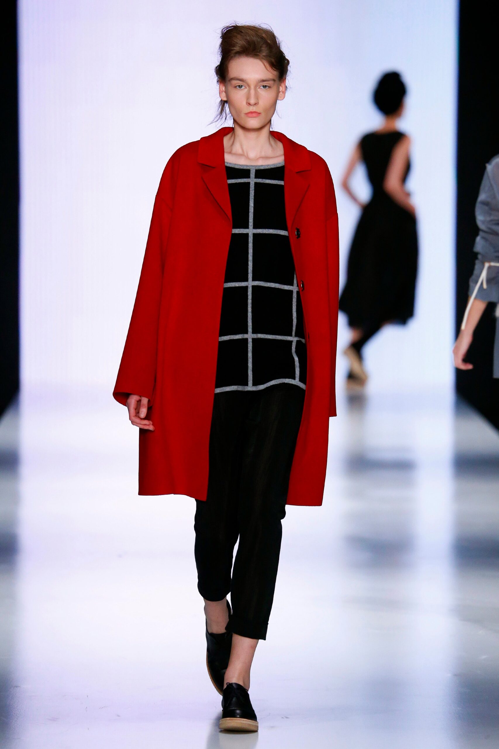 Julia Nikolaeva Russia F/W 16 Look 26