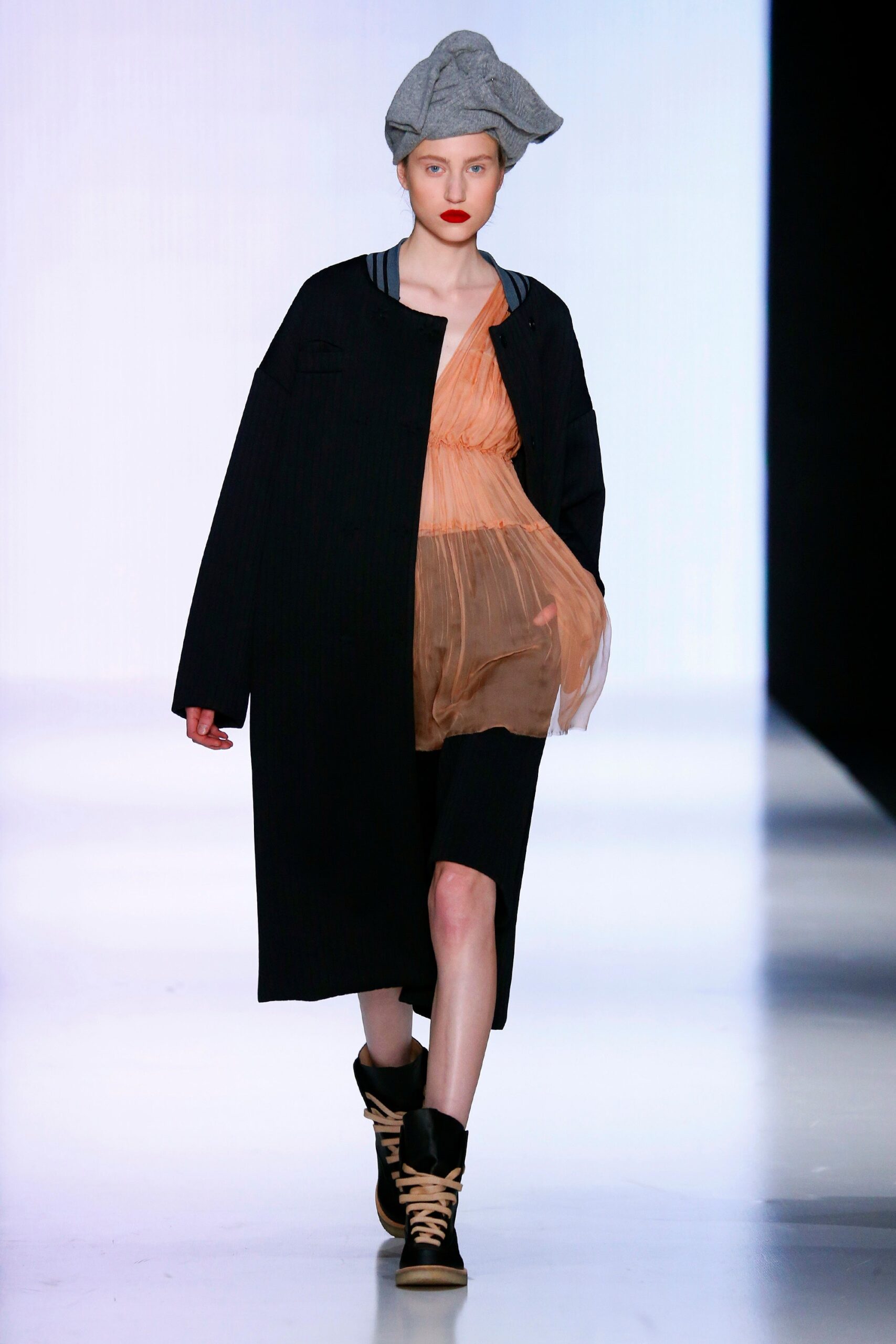 Julia Nikolaeva Russia F/W 16 Look 28