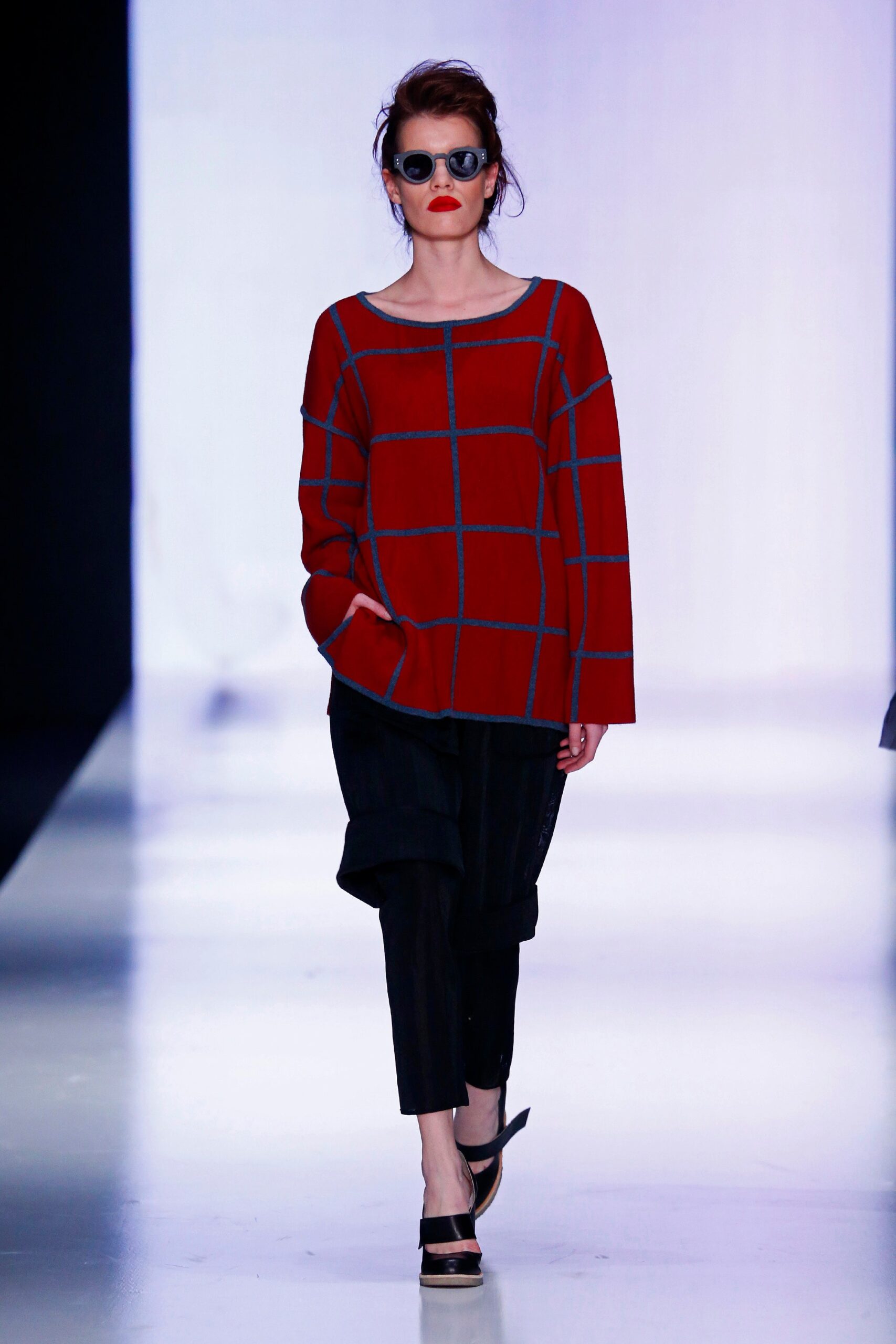 Julia Nikolaeva Russia F/W 16 Look 32