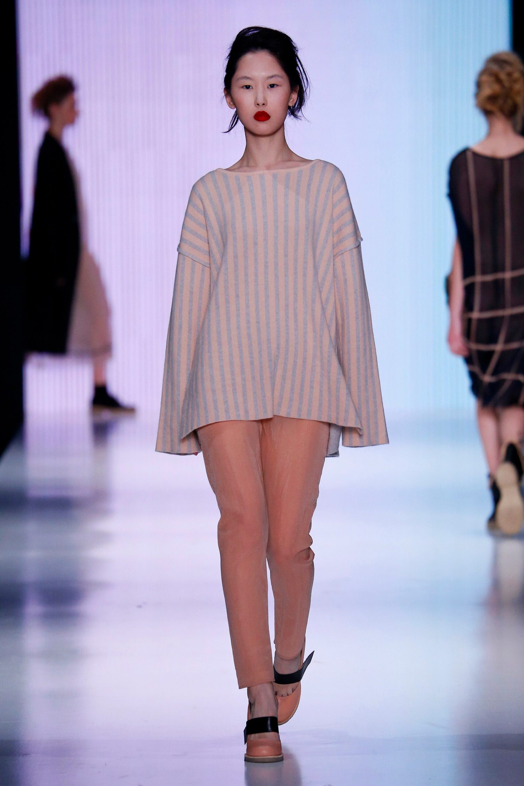 Julia Nikolaeva Russia F/W 16 Look 34