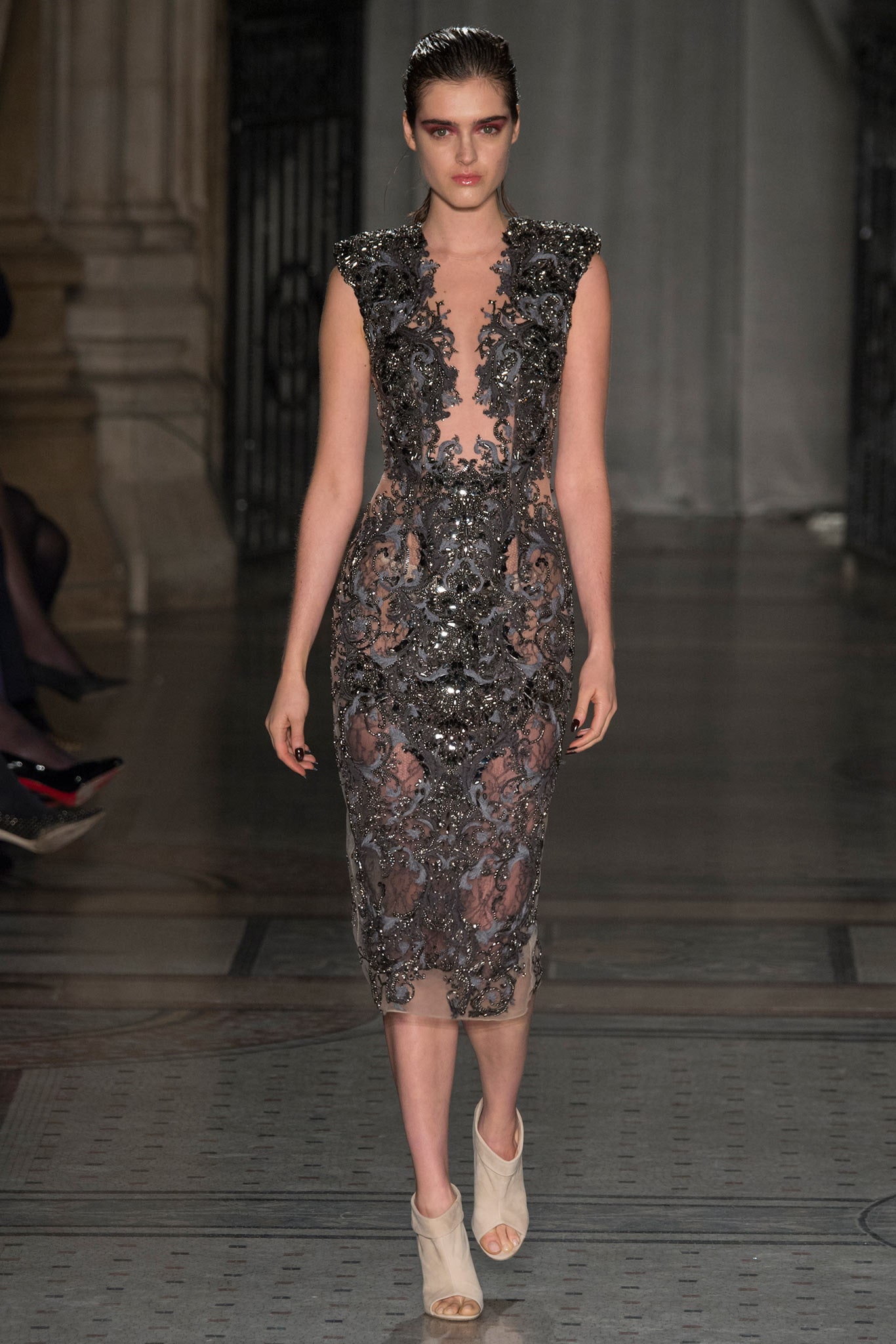 Julien Macdonald F/W 14 Look 5
