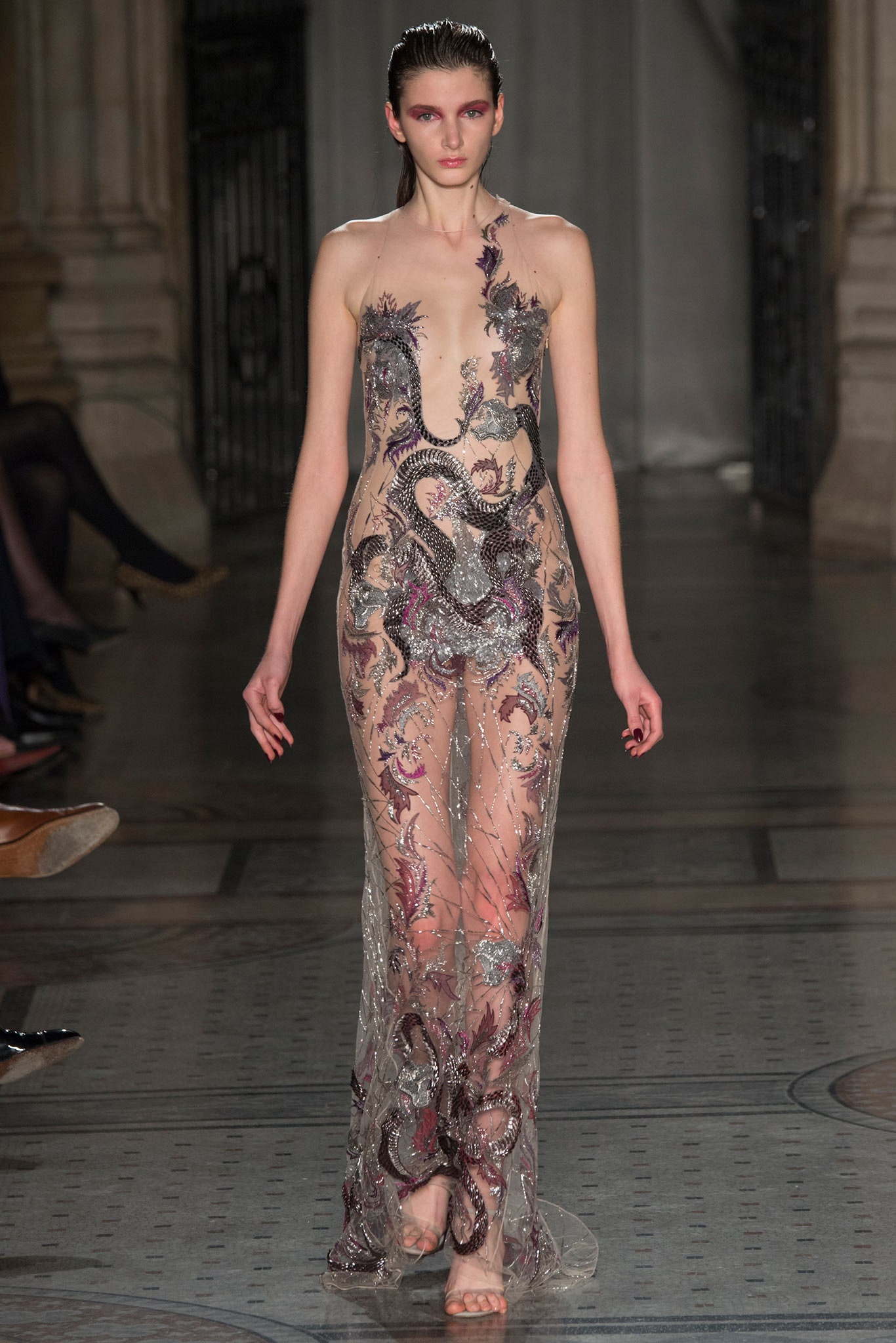 Julien Macdonald F/W 14 Look 29