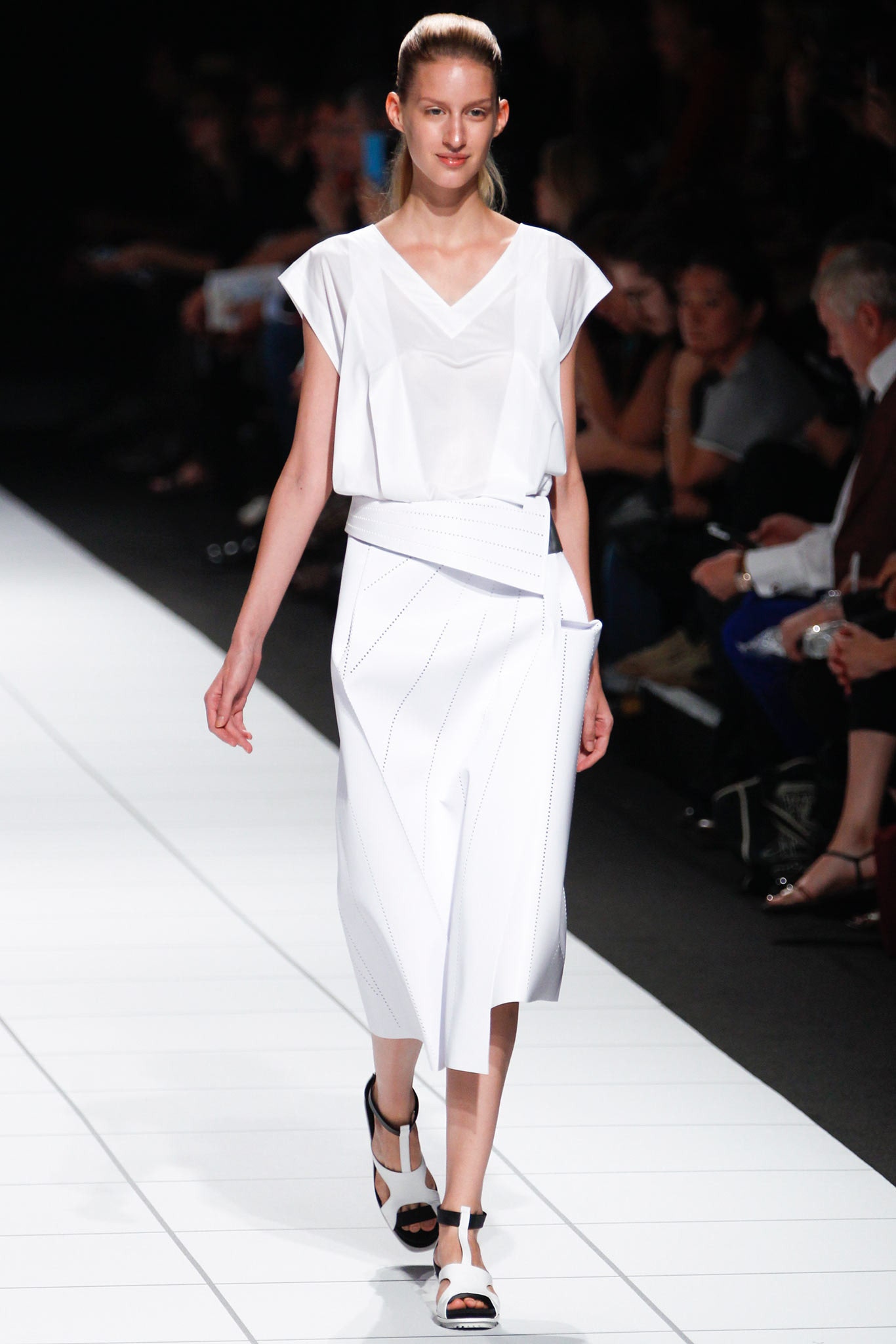 Issey Miyake S/S 14 Look 3