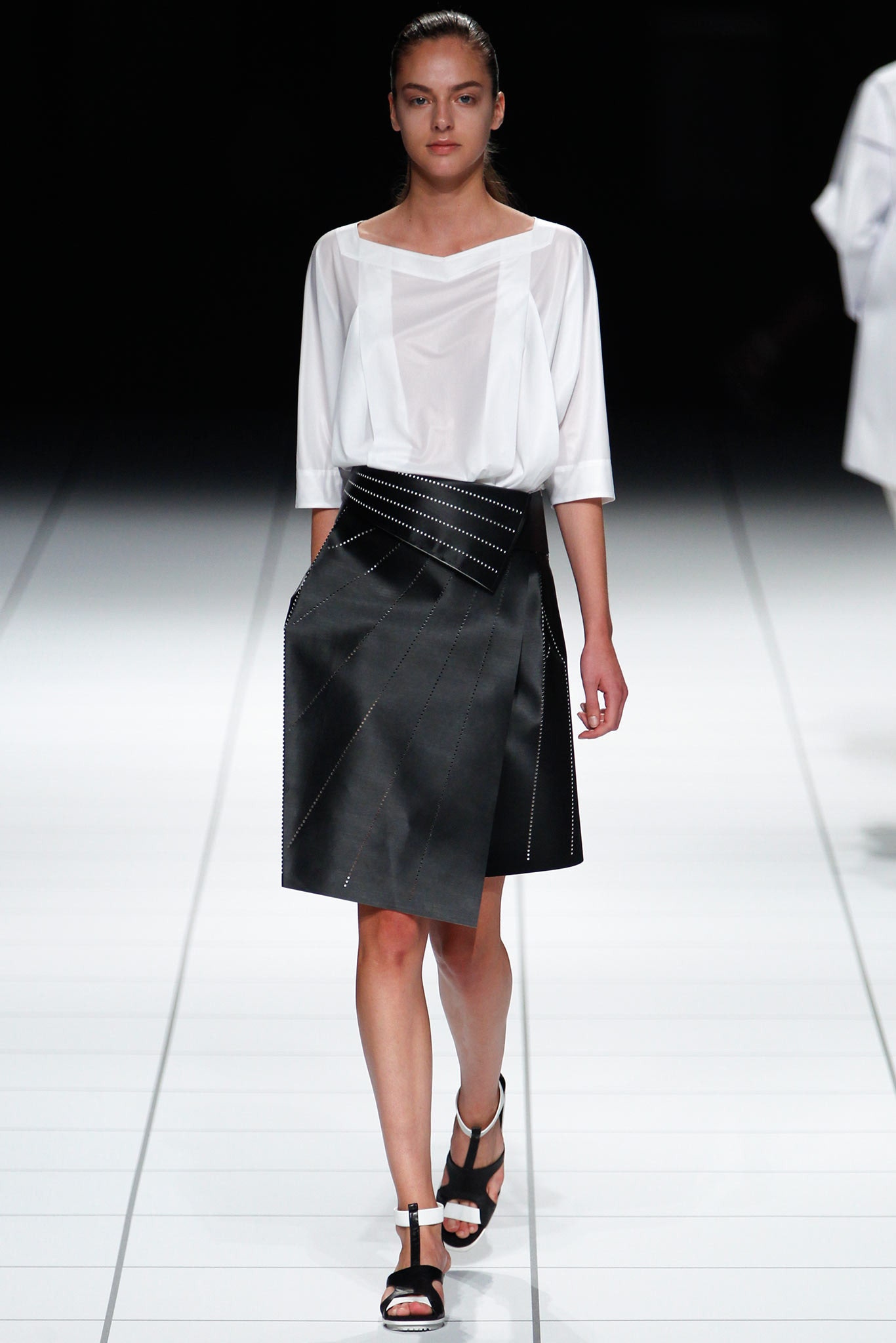 Issey Miyake S/S 14 Look 4