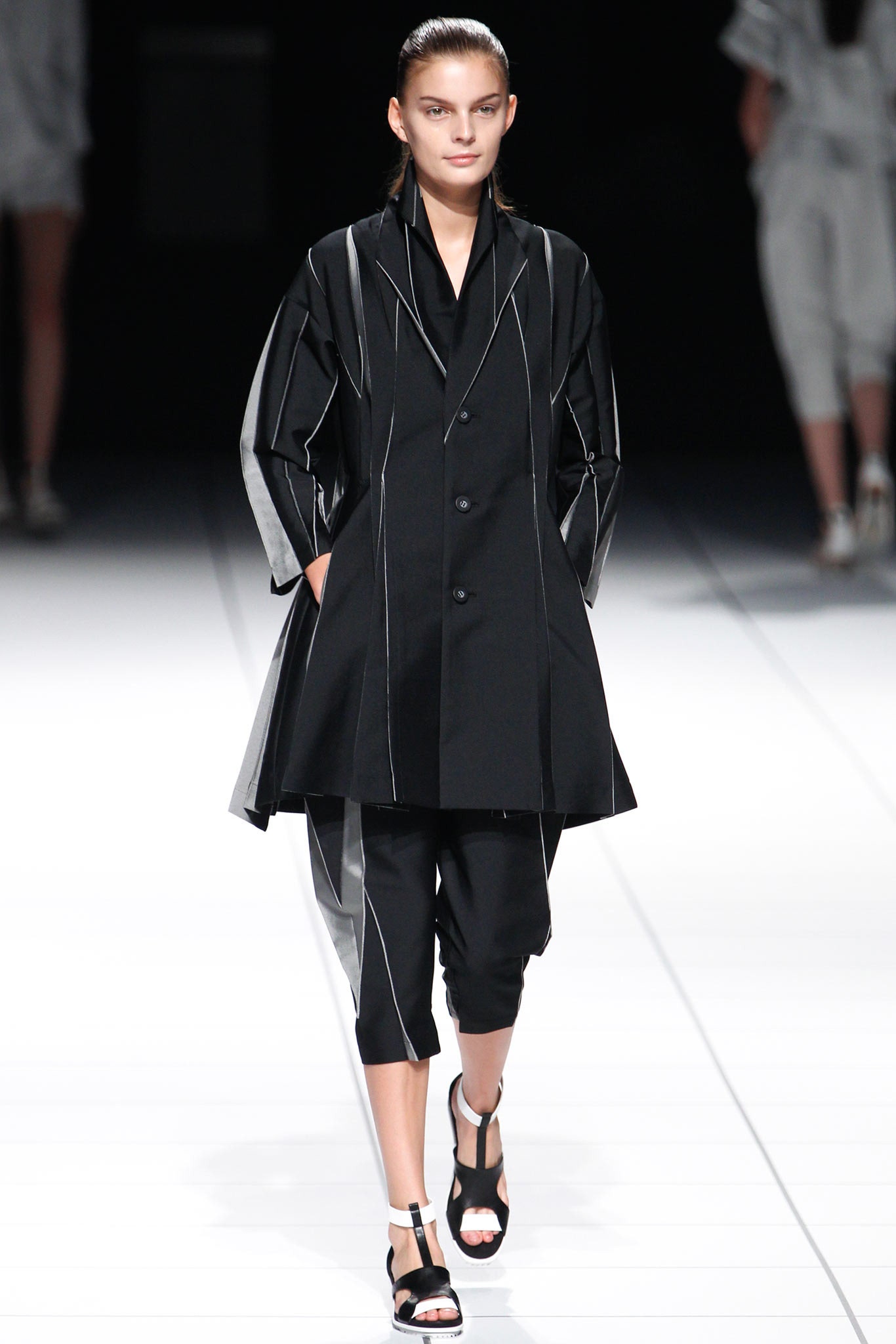 Issey Miyake S/S 14 Look 13