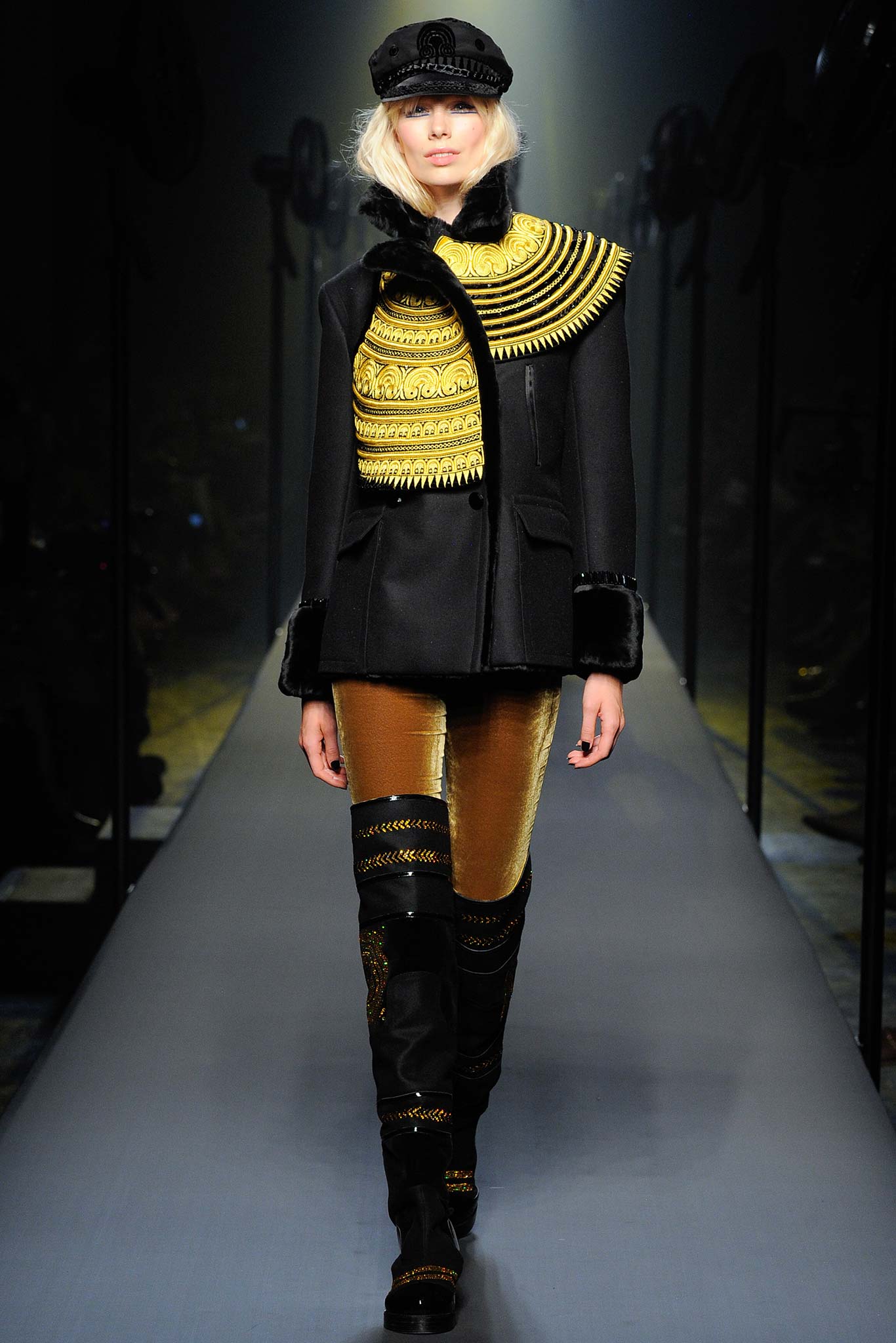 Jean Paul Gaultier F/W 15 Couture Look 31