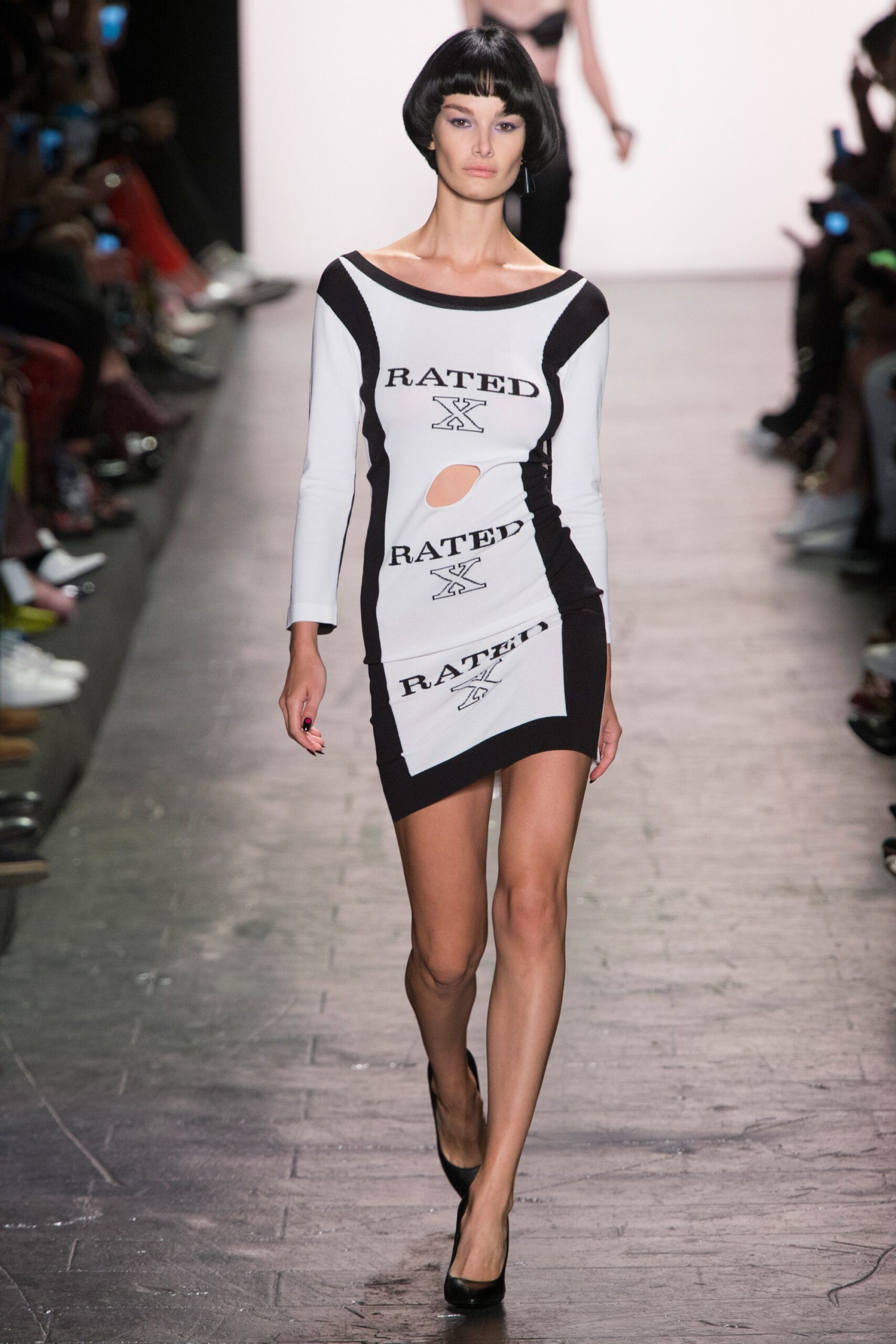 Jeremy Scott S/S 17 Look 8