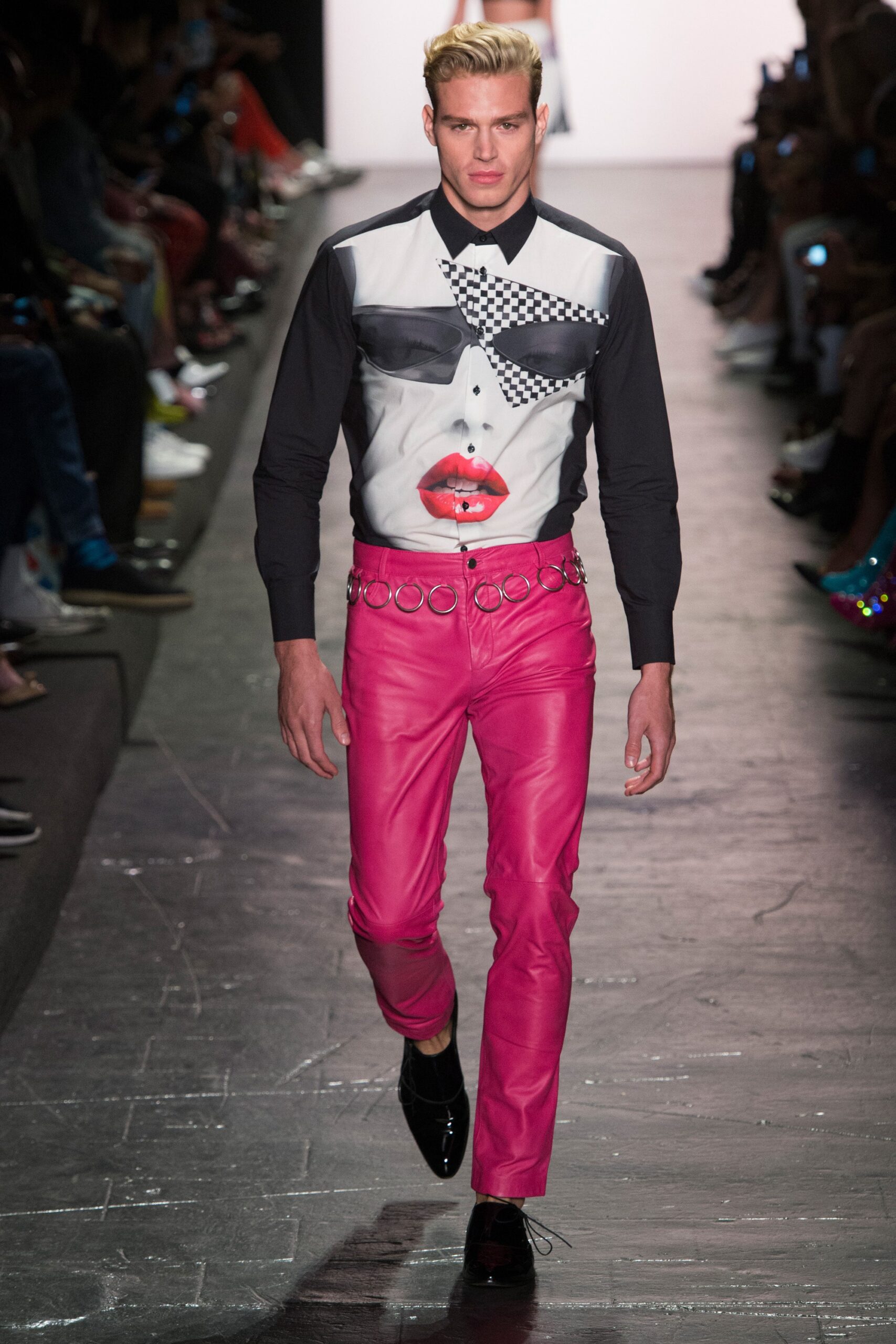 Jeremy Scott S/S 17 Look 24