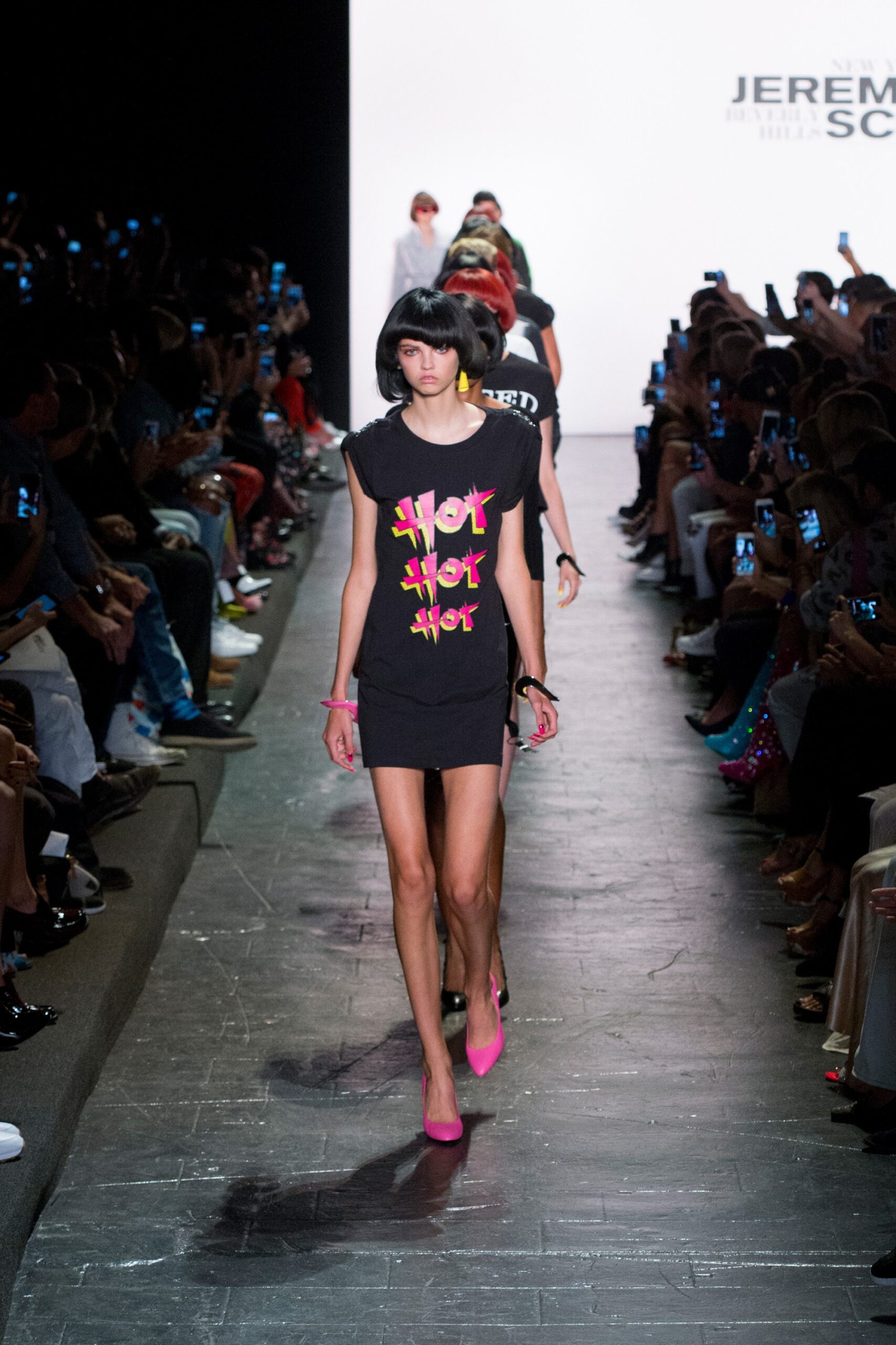 Jeremy Scott S/S 17 Look 49