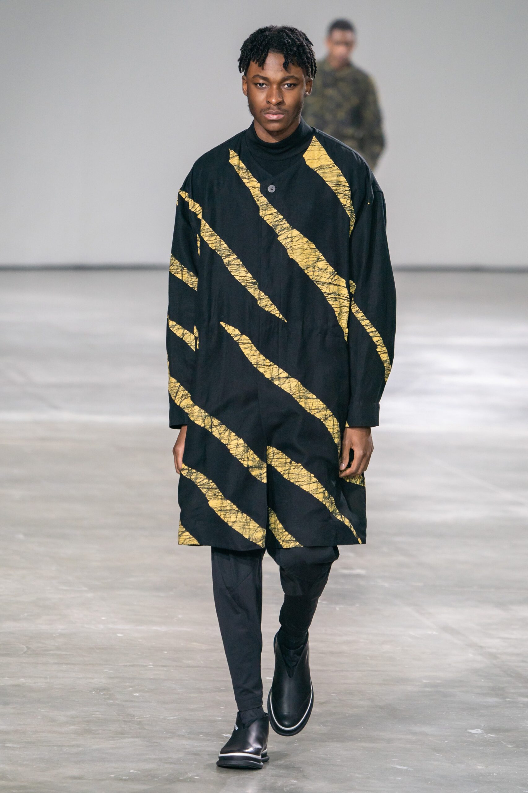 Issey Miyake F/W 19 Menswear Look 2