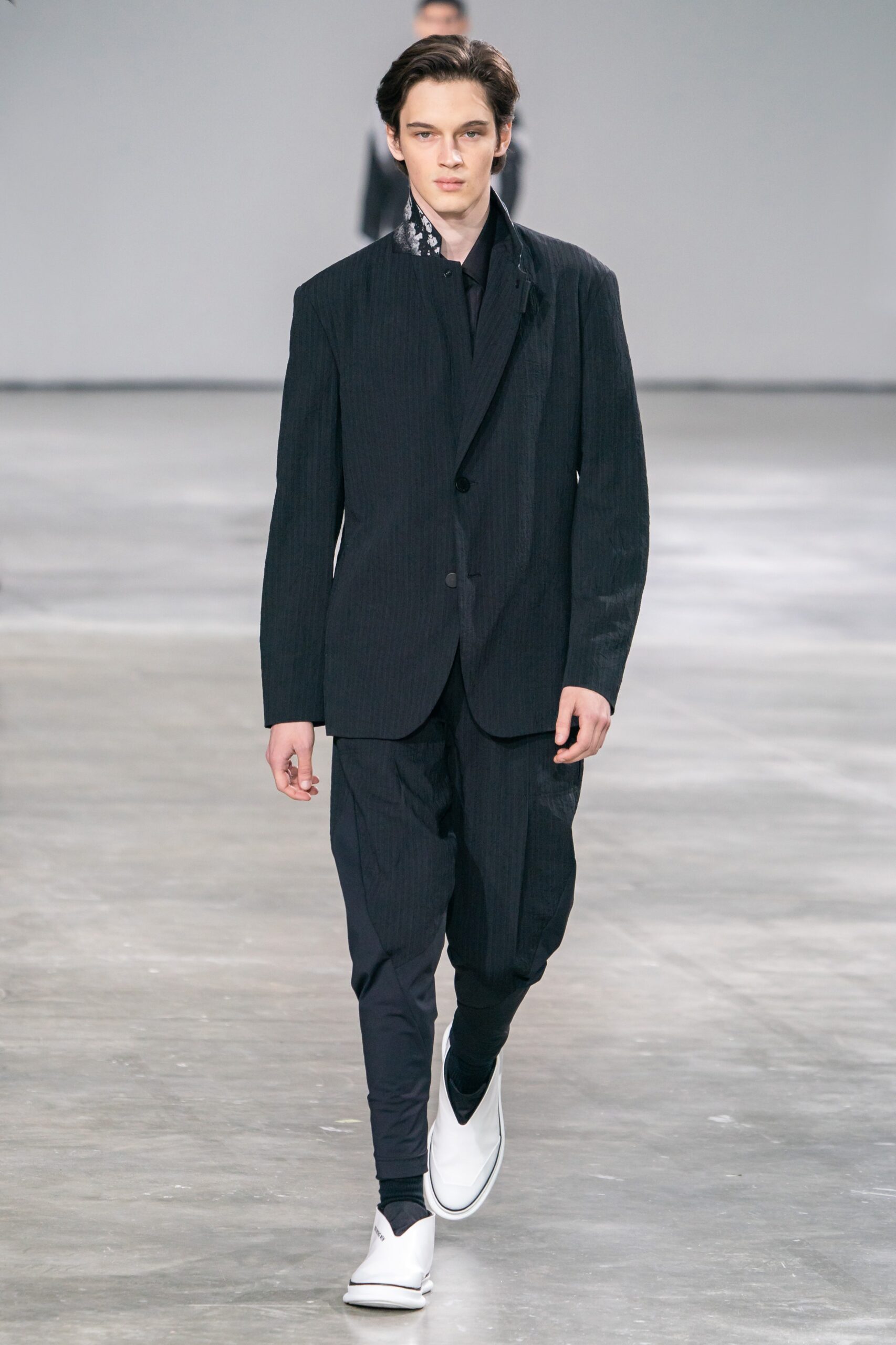 Issey Miyake F/W 19 Menswear Look 18