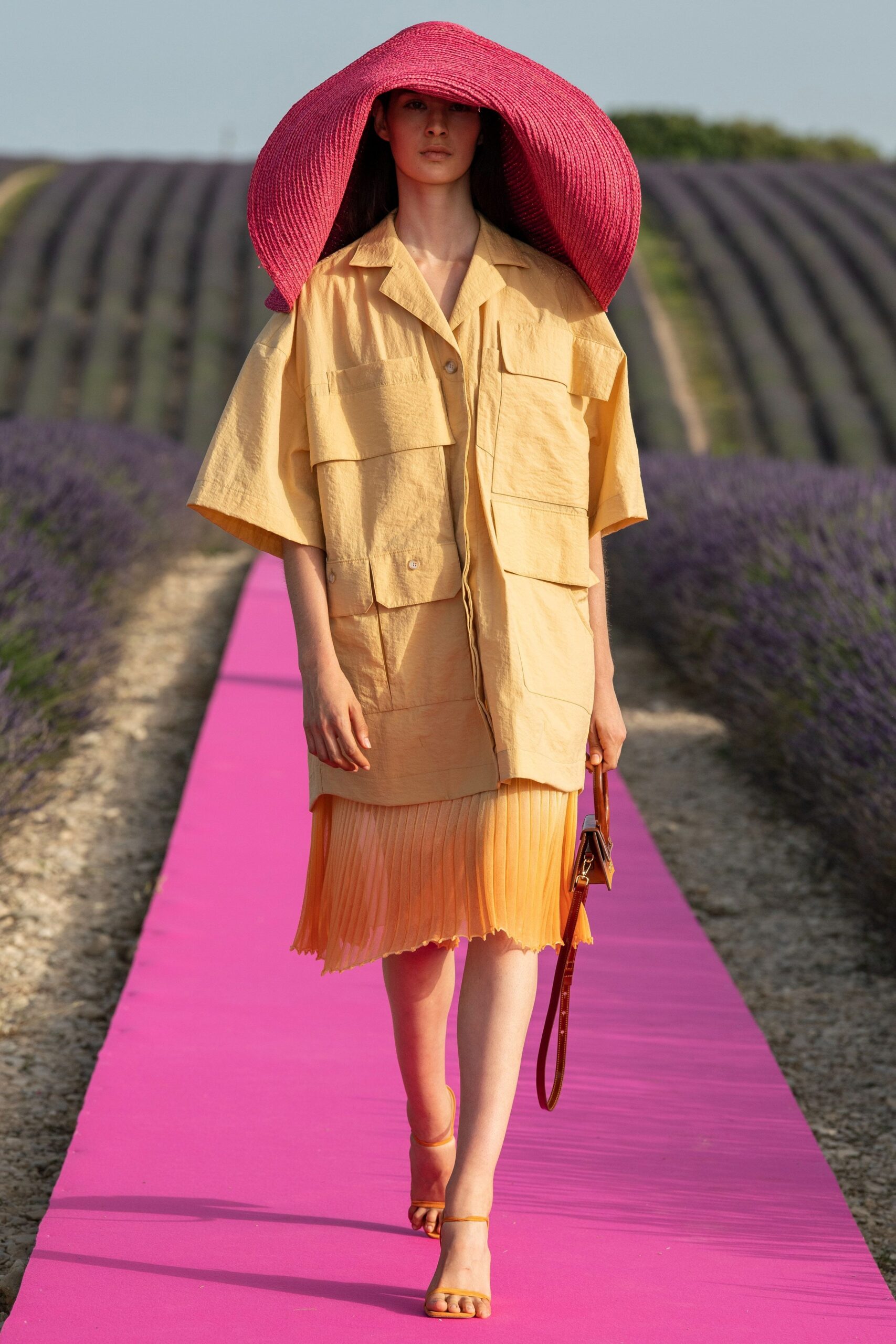Jacquemus S/S 20 Look 12