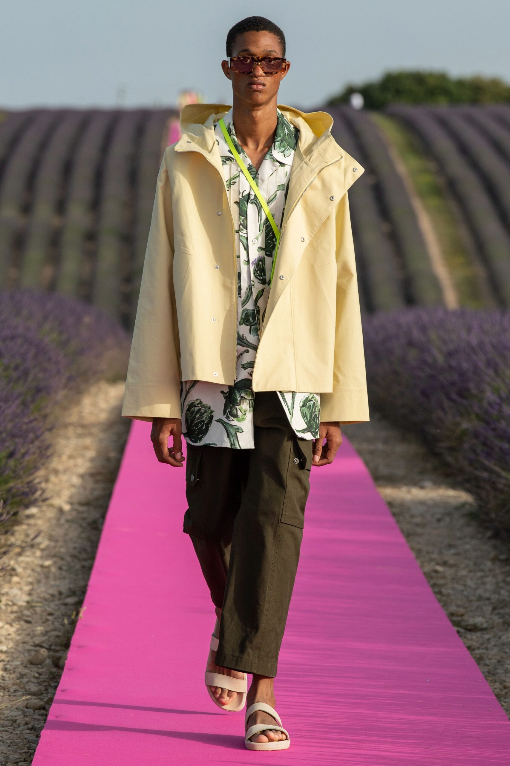Jacquemus S/S 20 Look 22