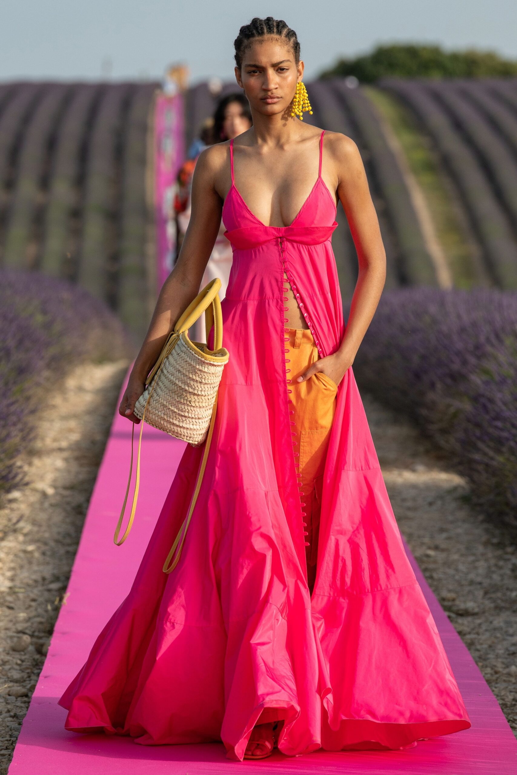Jacquemus S/S 20 Look 41