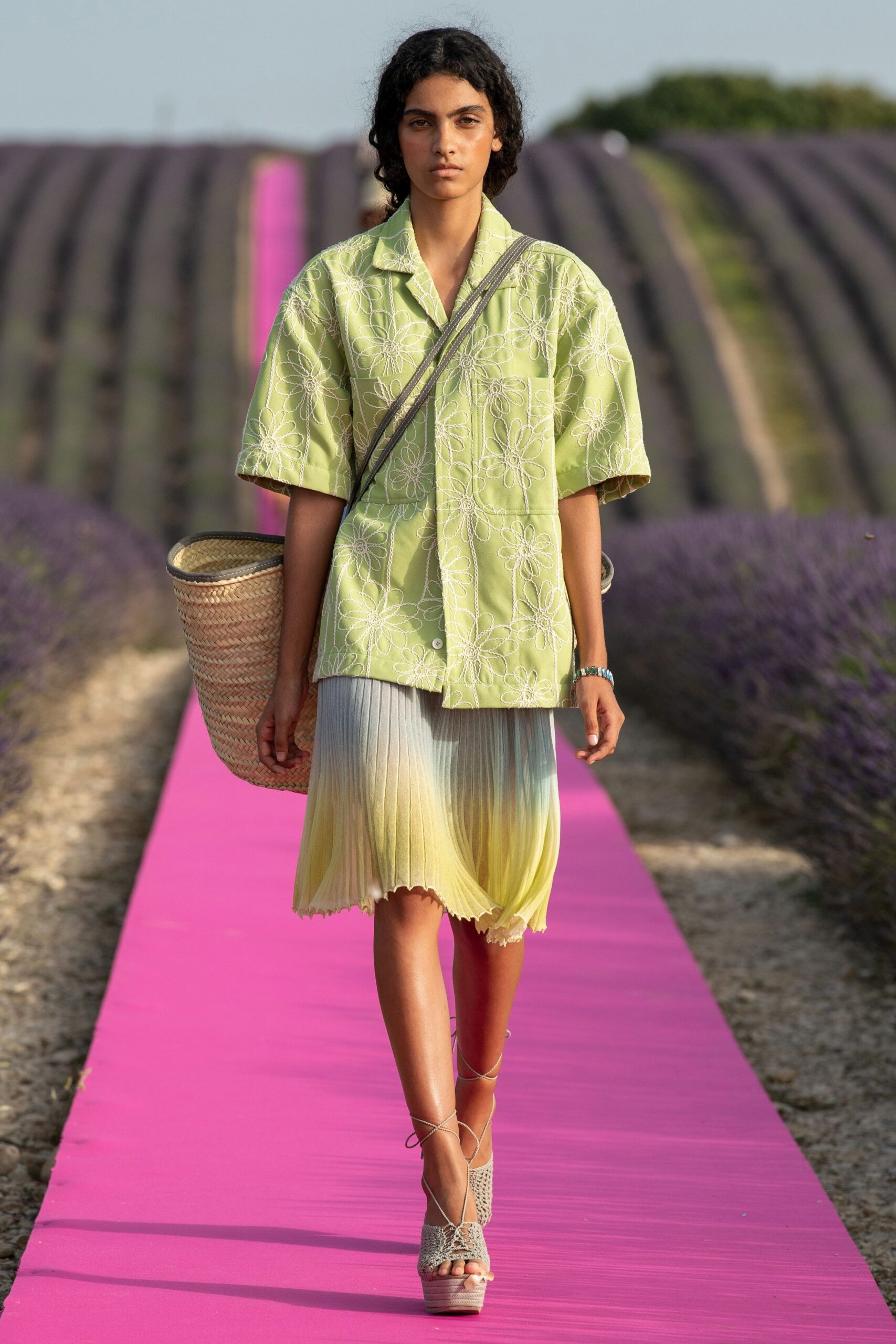 Jacquemus S/S 20 Look 52