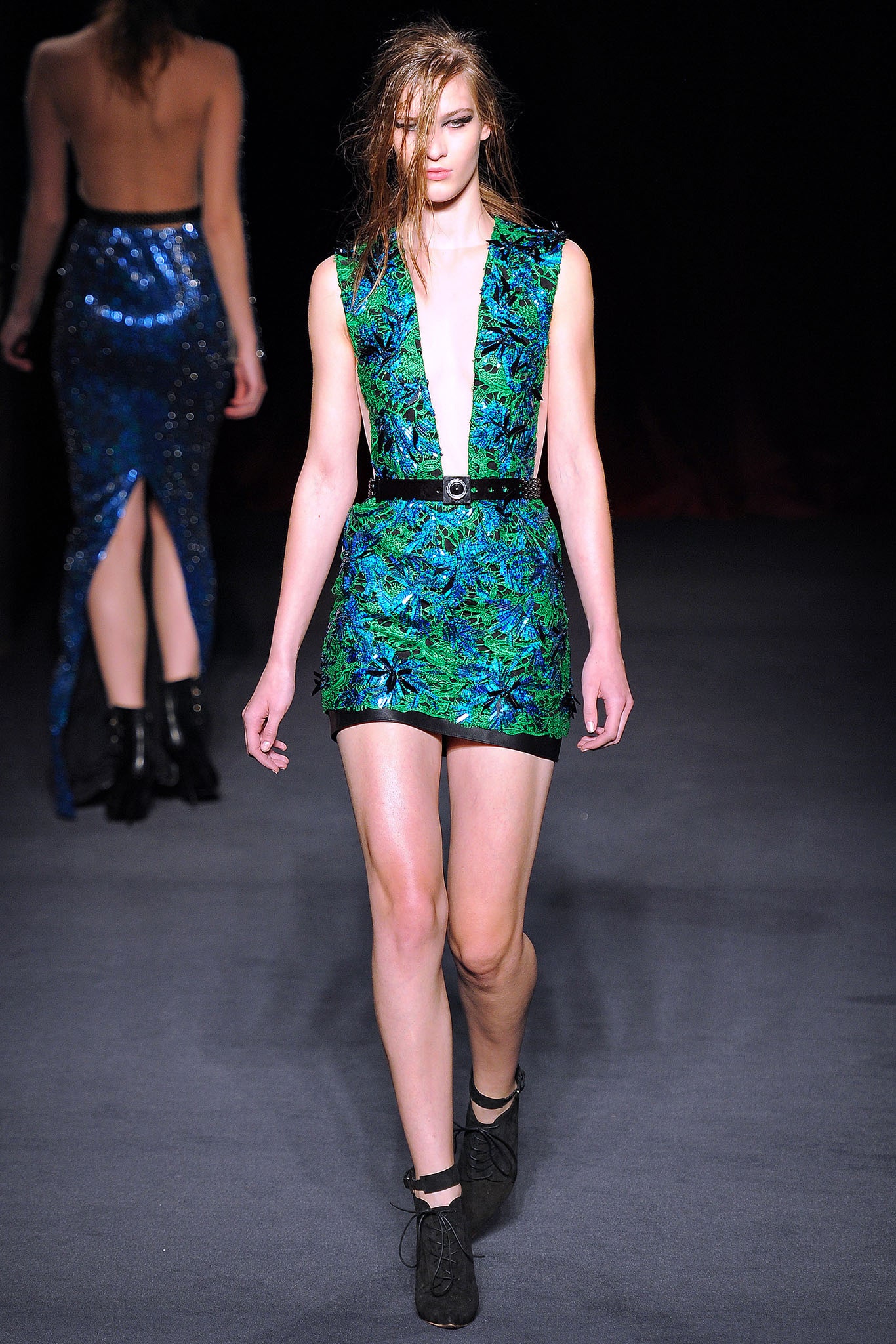 Julien Macdonald F/W 13 Look 7