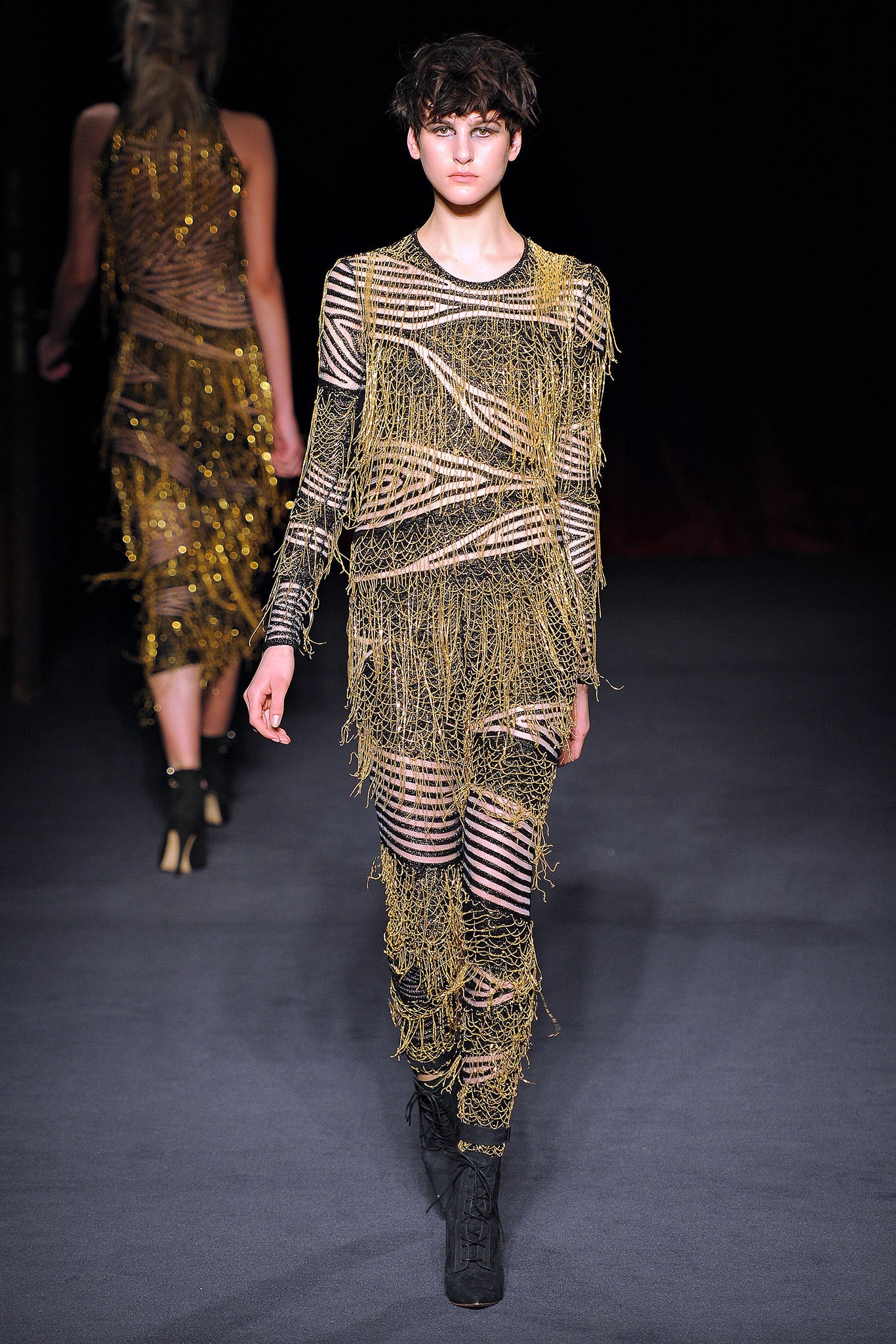 Julien Macdonald F/W 13 Look 10