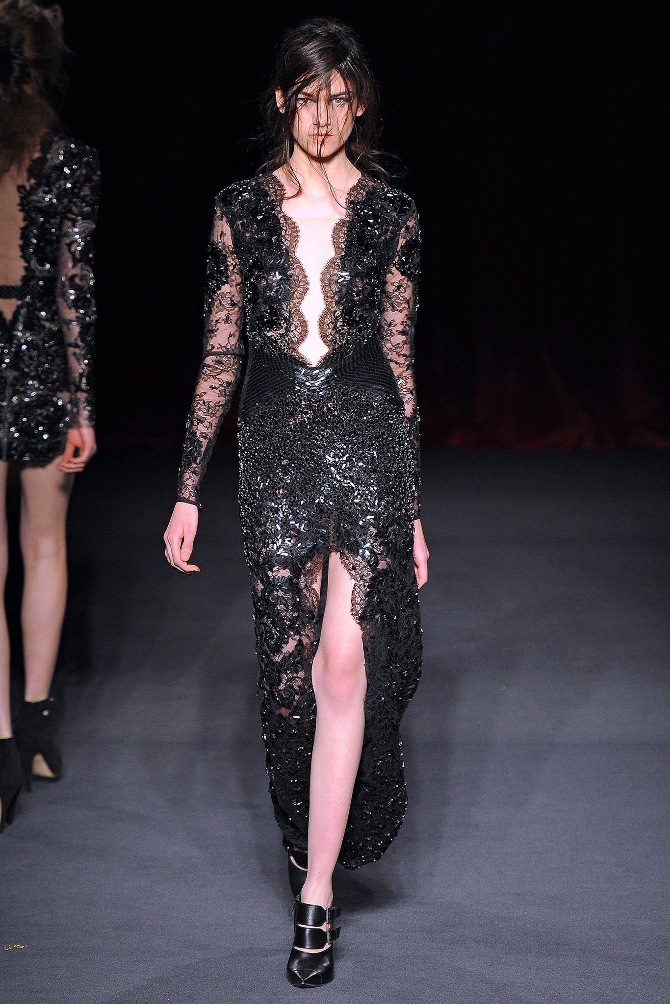Julien Macdonald F/W 13 Look 15