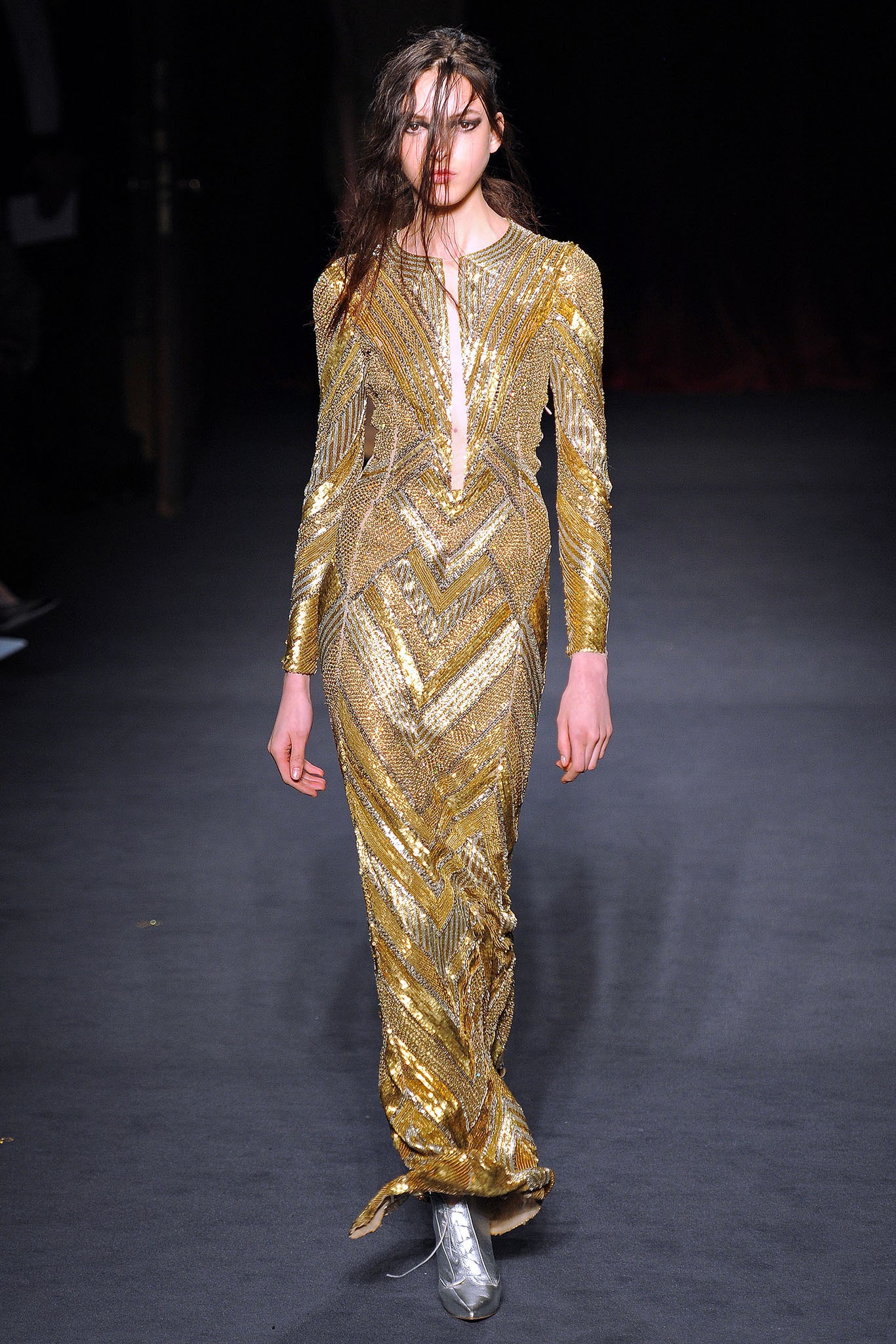 Julien Macdonald F/W 13 Look 18