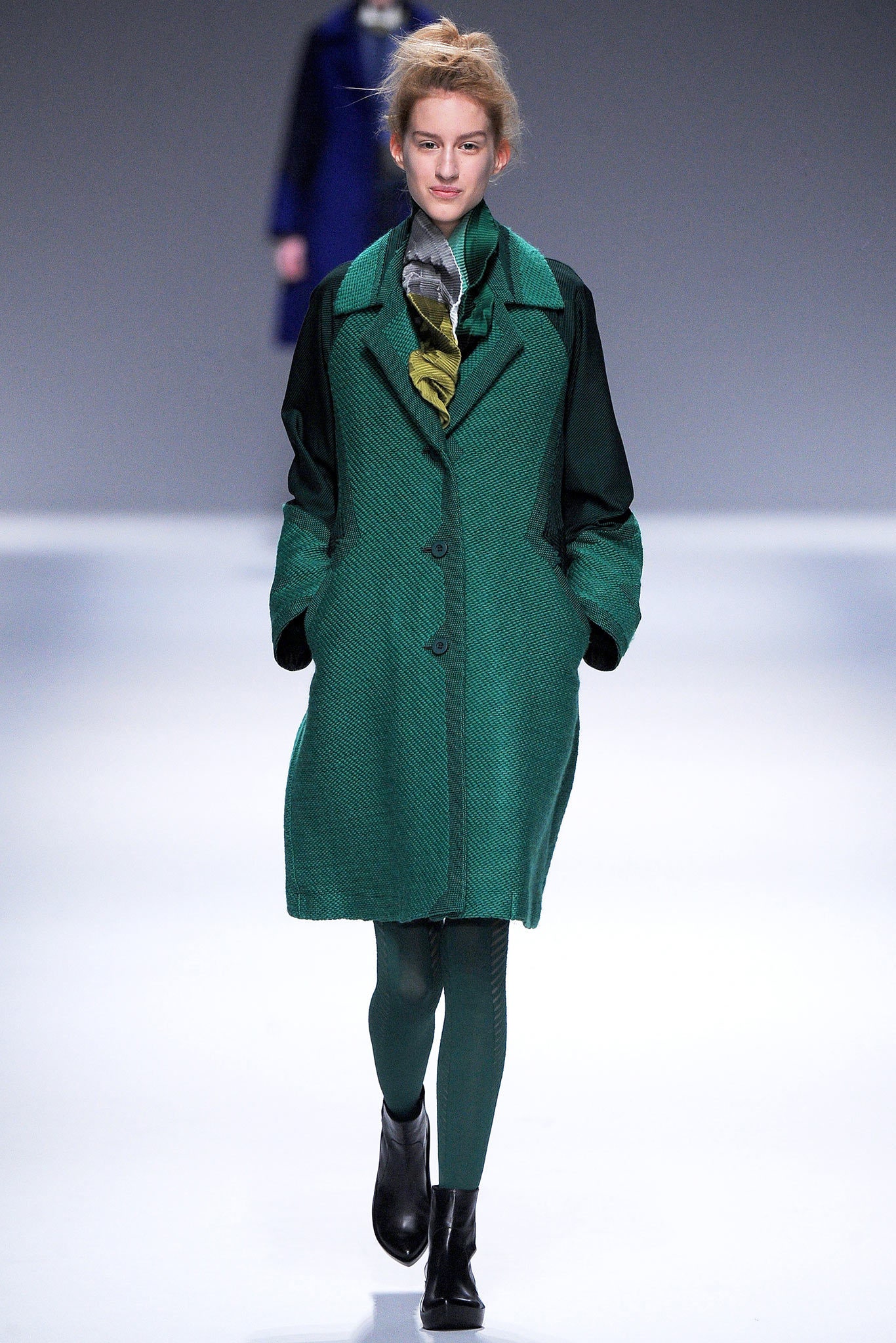 Issey Miyake F/W 13 Look 8